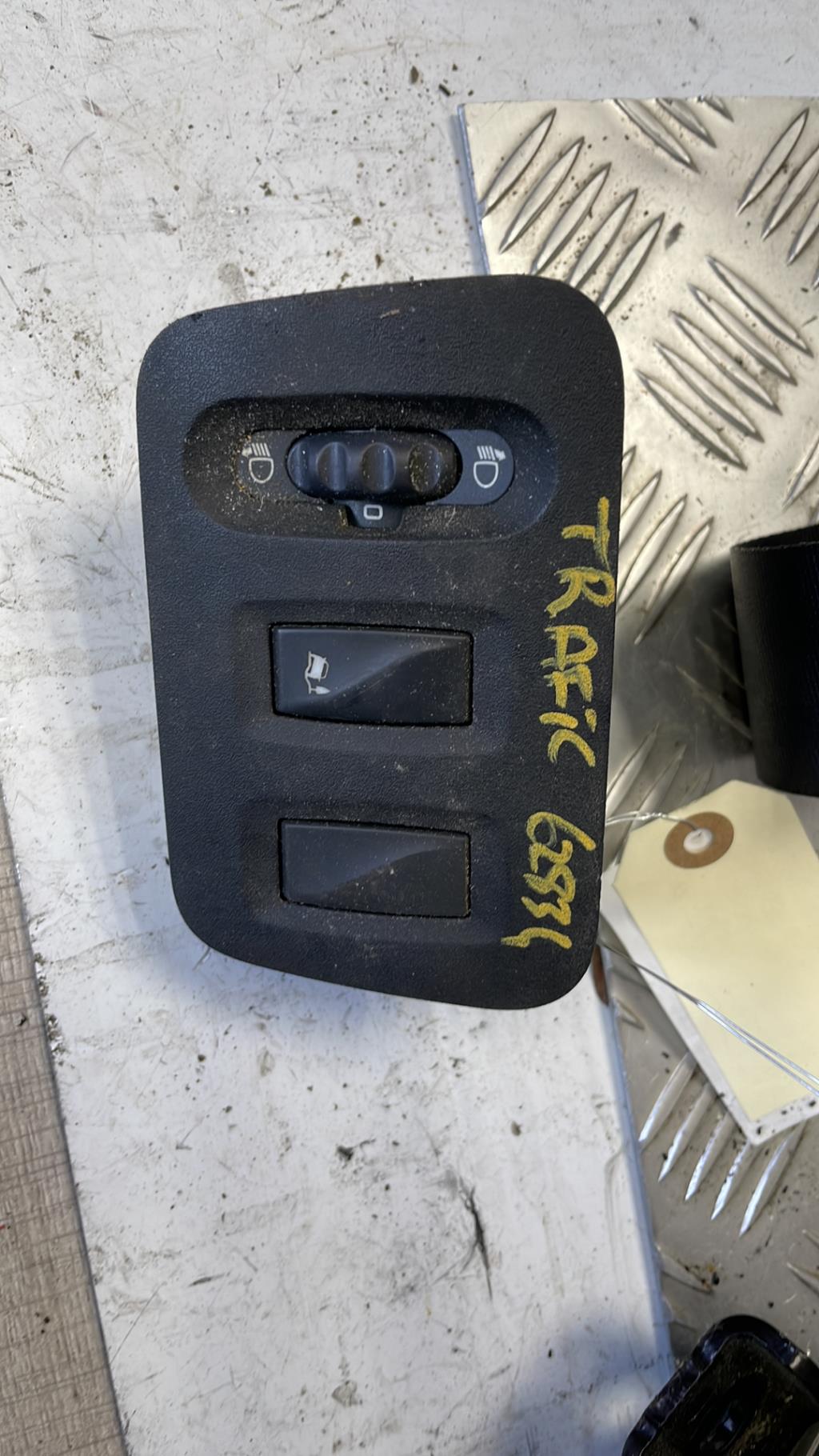 Commande de reglage hauteur de phare RENAULT MASTER 3 PHASE 2 Diesel - 1