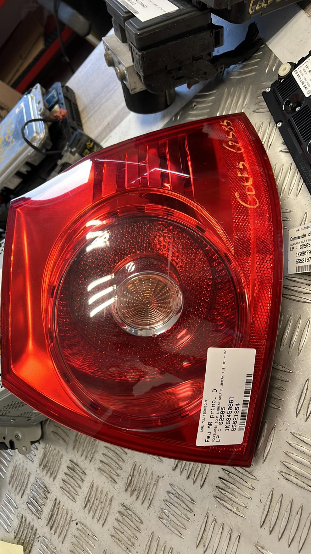 Fanale posteriore principale destro (luci) VOLKSWAGEN GOLF 5 BREAK Diésel - 1