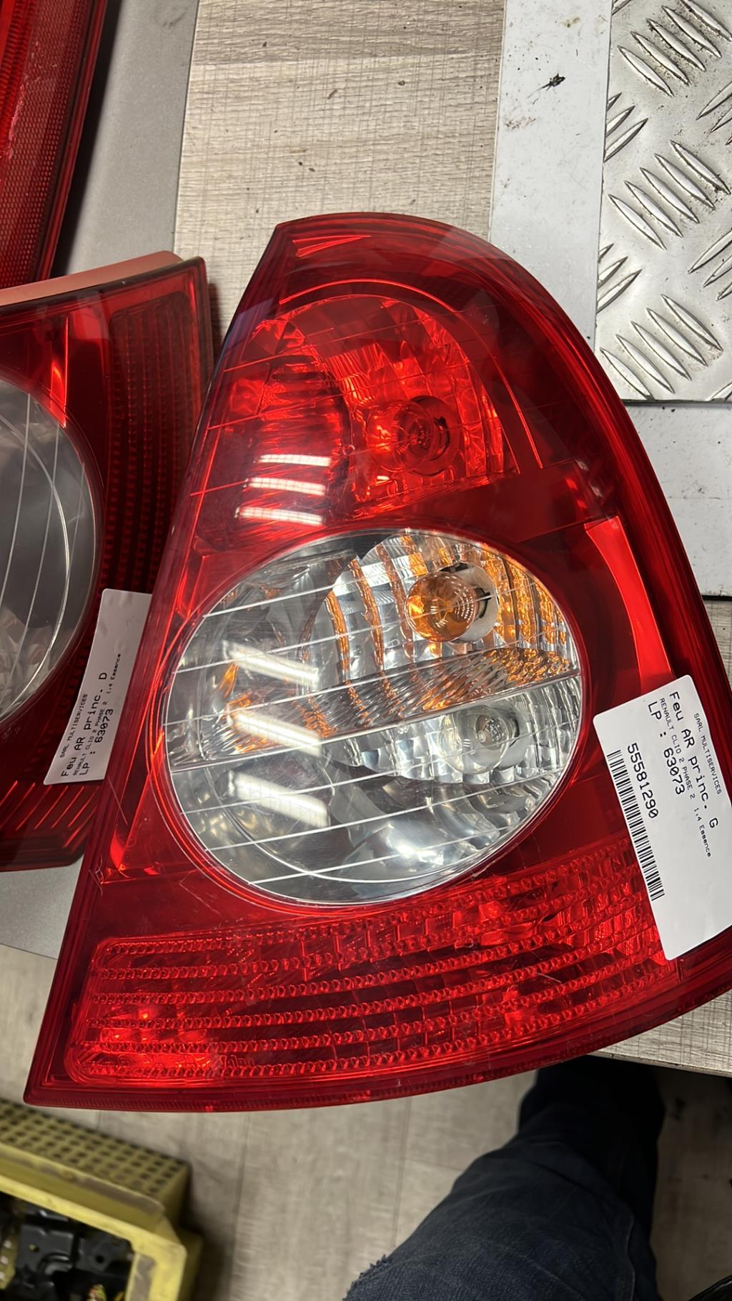 Fanale posteriore principale destro (luci) RENAULT CLIO 2 PHASE 2 Gasolina - 1