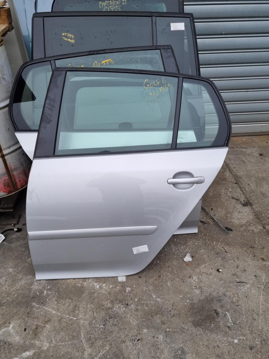 Portiera posteriore sinistra VOLKSWAGEN GOLF 5 BREAK Diésel - 1