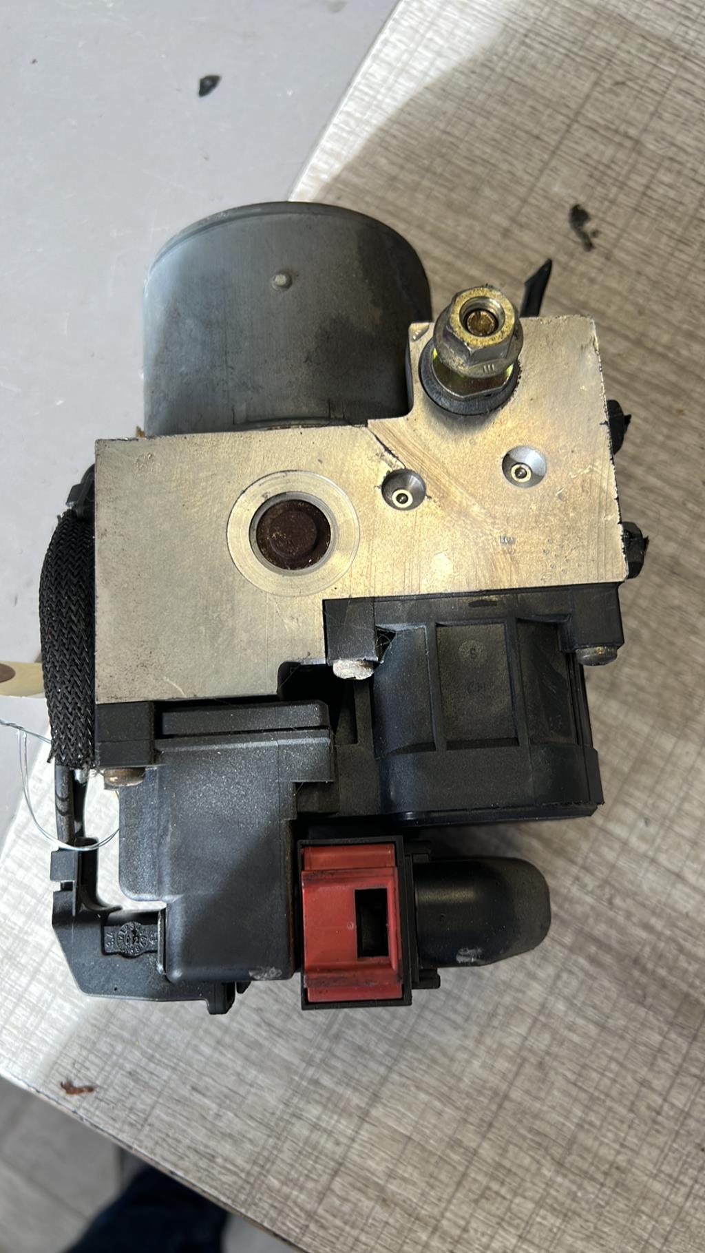 Blocco ABS (antibloccaggio freni) PEUGEOT 406 PHASE 2 Diésel - 1