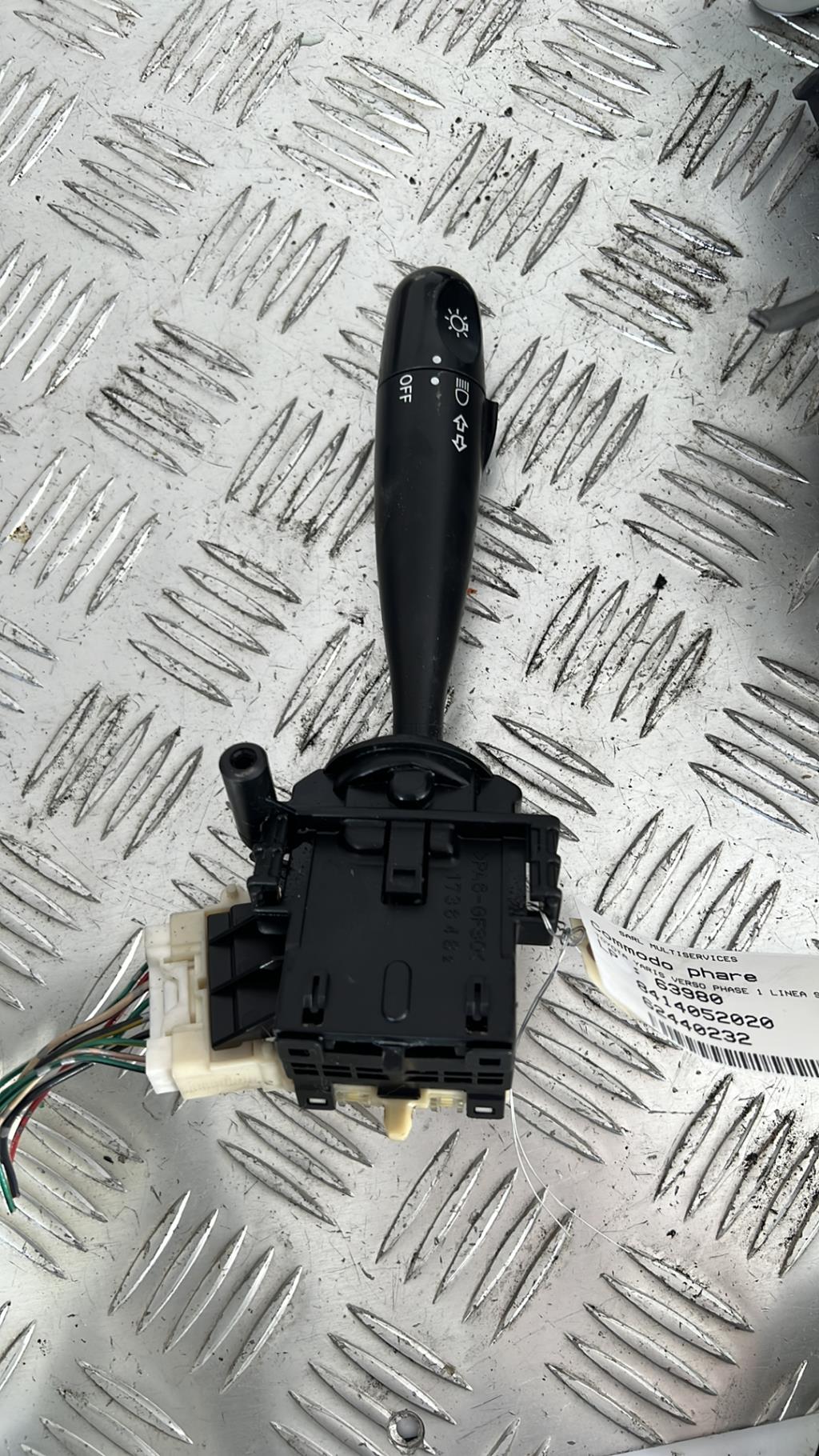 Devio luci TOYOTA YARIS VERSO PHASE 1 Gasolina - 1