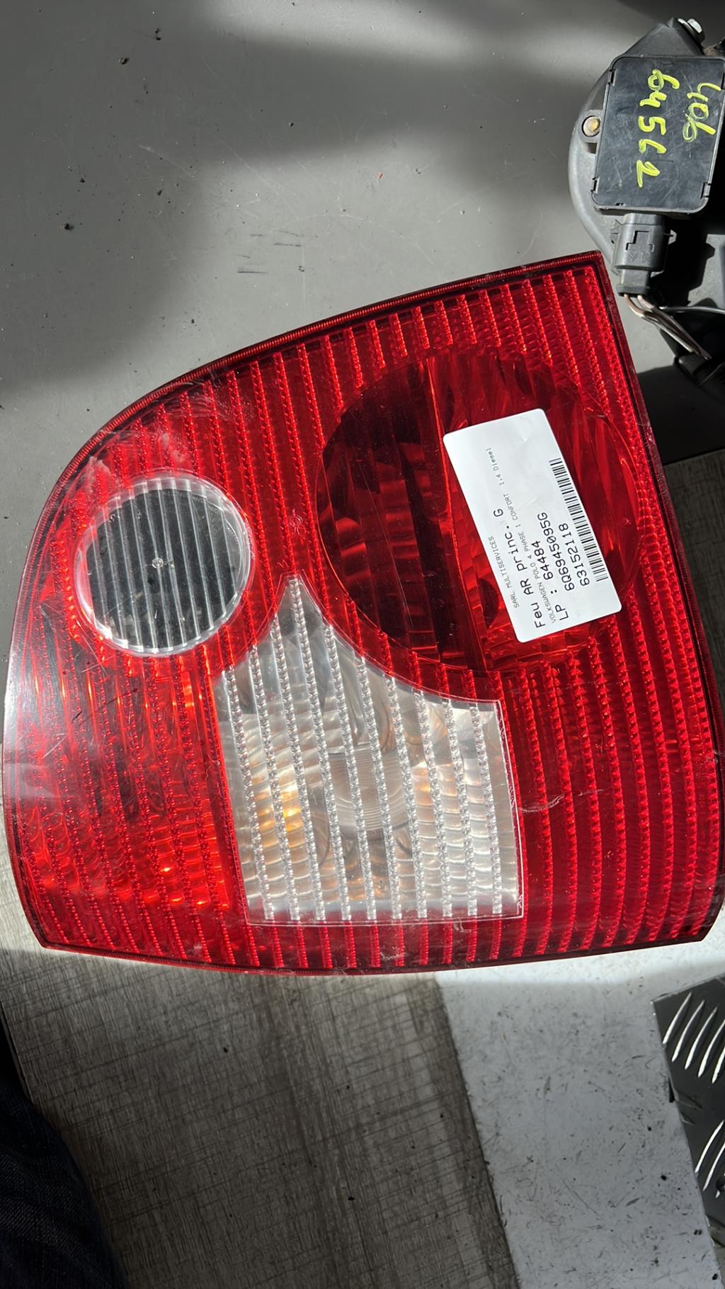 Fanale posteriore principale sinistro (luci) VOLKSWAGEN POLO 4 PHASE 1 Diésel - 1