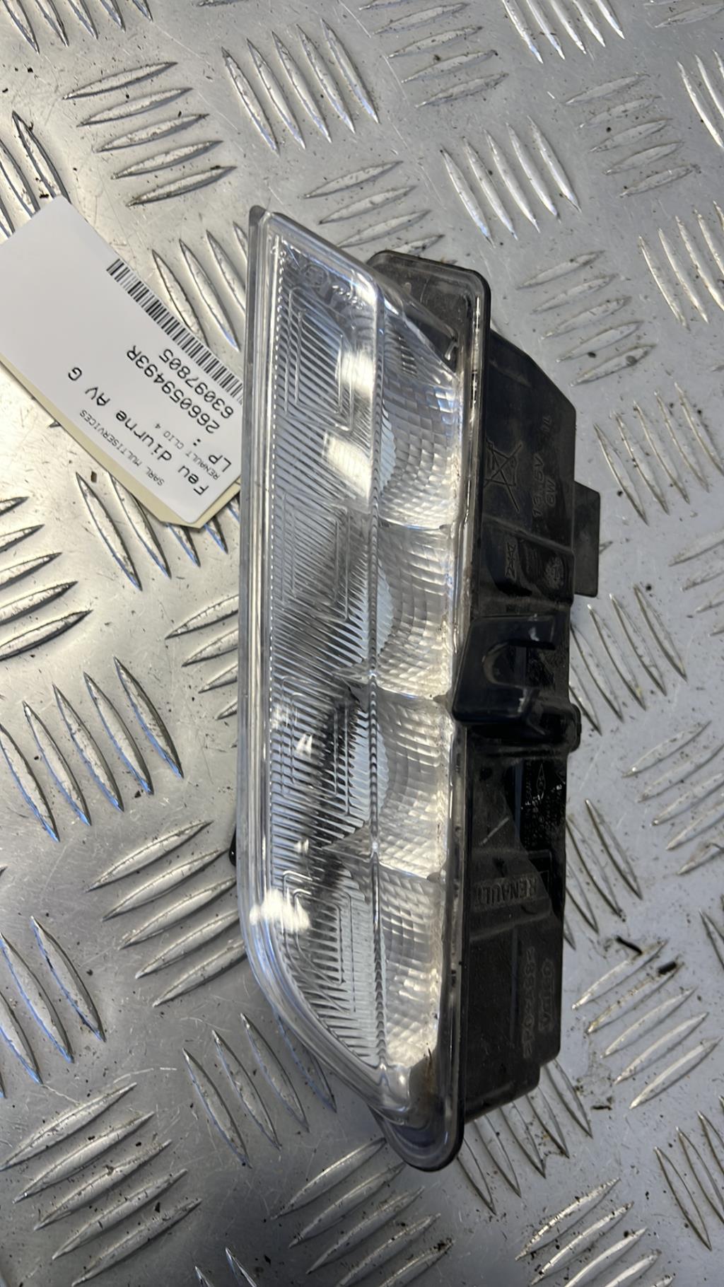 Feu diurne avant gauche RENAULT CLIO 4 PHASE 1  - 1
