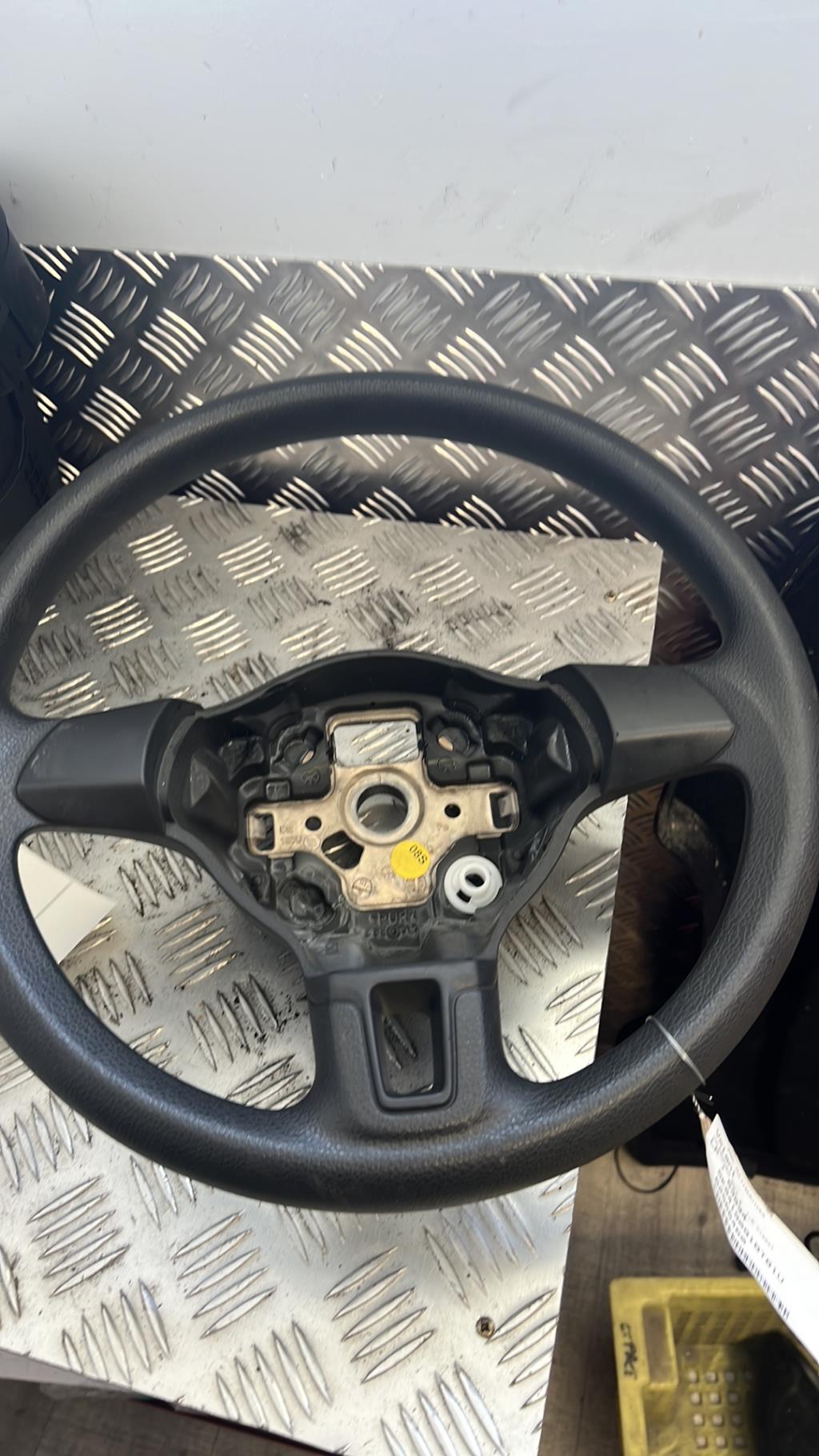 Volant VOLKSWAGEN GOLF 6 Diesel - 1