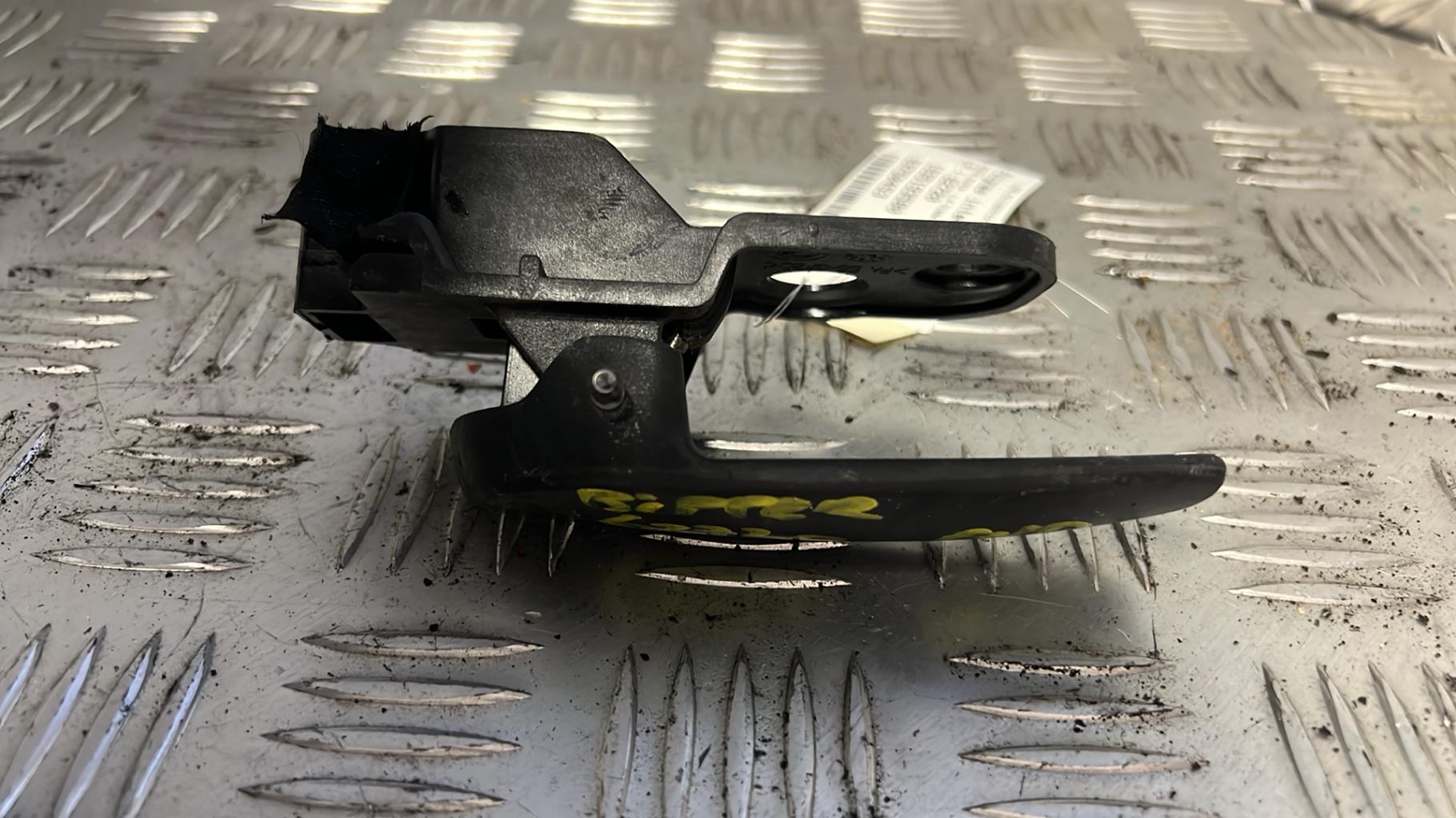 Maniglia interna anteriore destra PEUGEOT BIPPER Diésel - 1