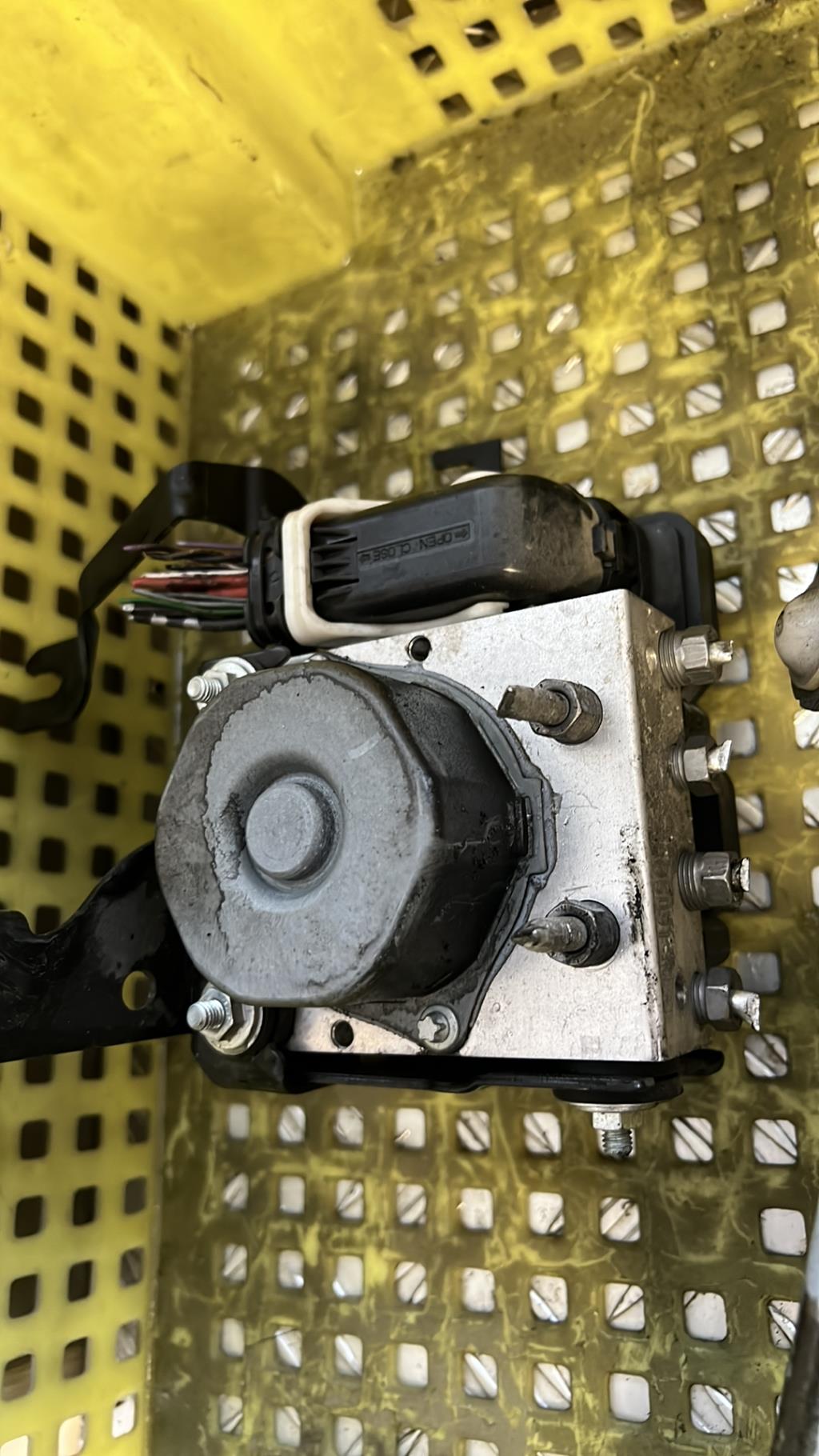 Bloc ABS (freins anti-blocage) RENAULT CAPTUR 1 PHASE 2 Diesel - 1
