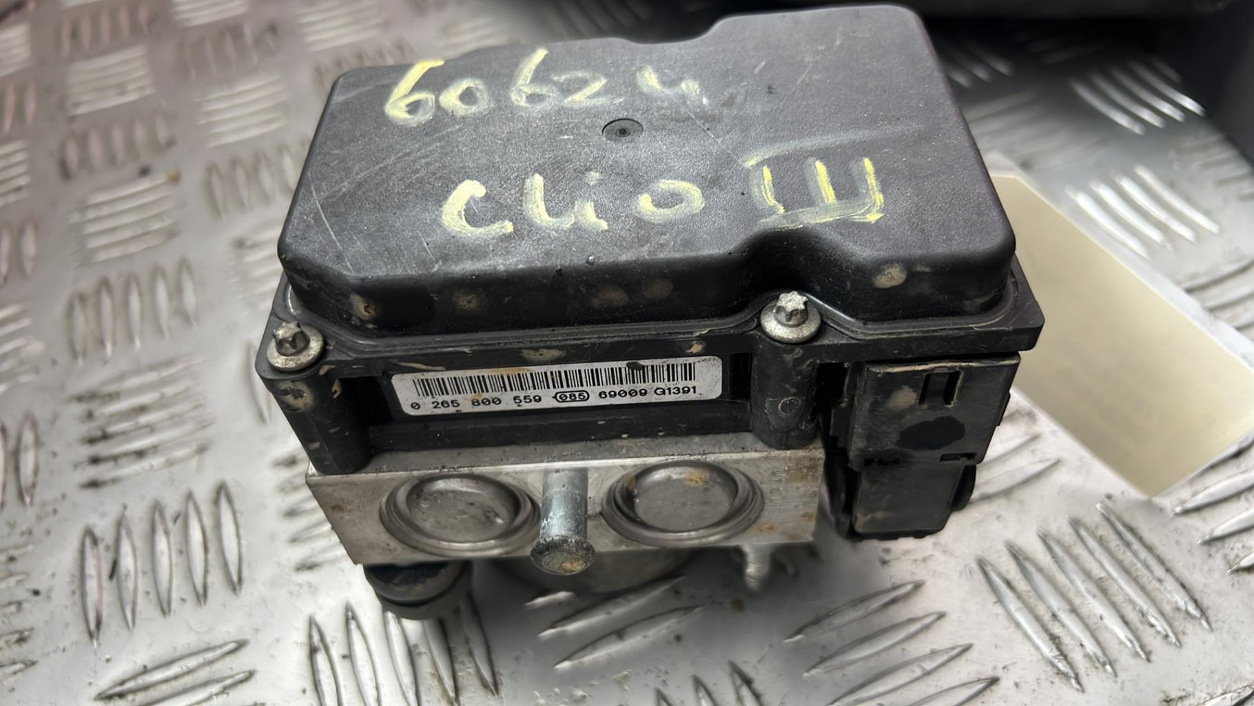 Blocco ABS (antibloccaggio freni) RENAULT CLIO 3 PHASE 1 Diésel - 1