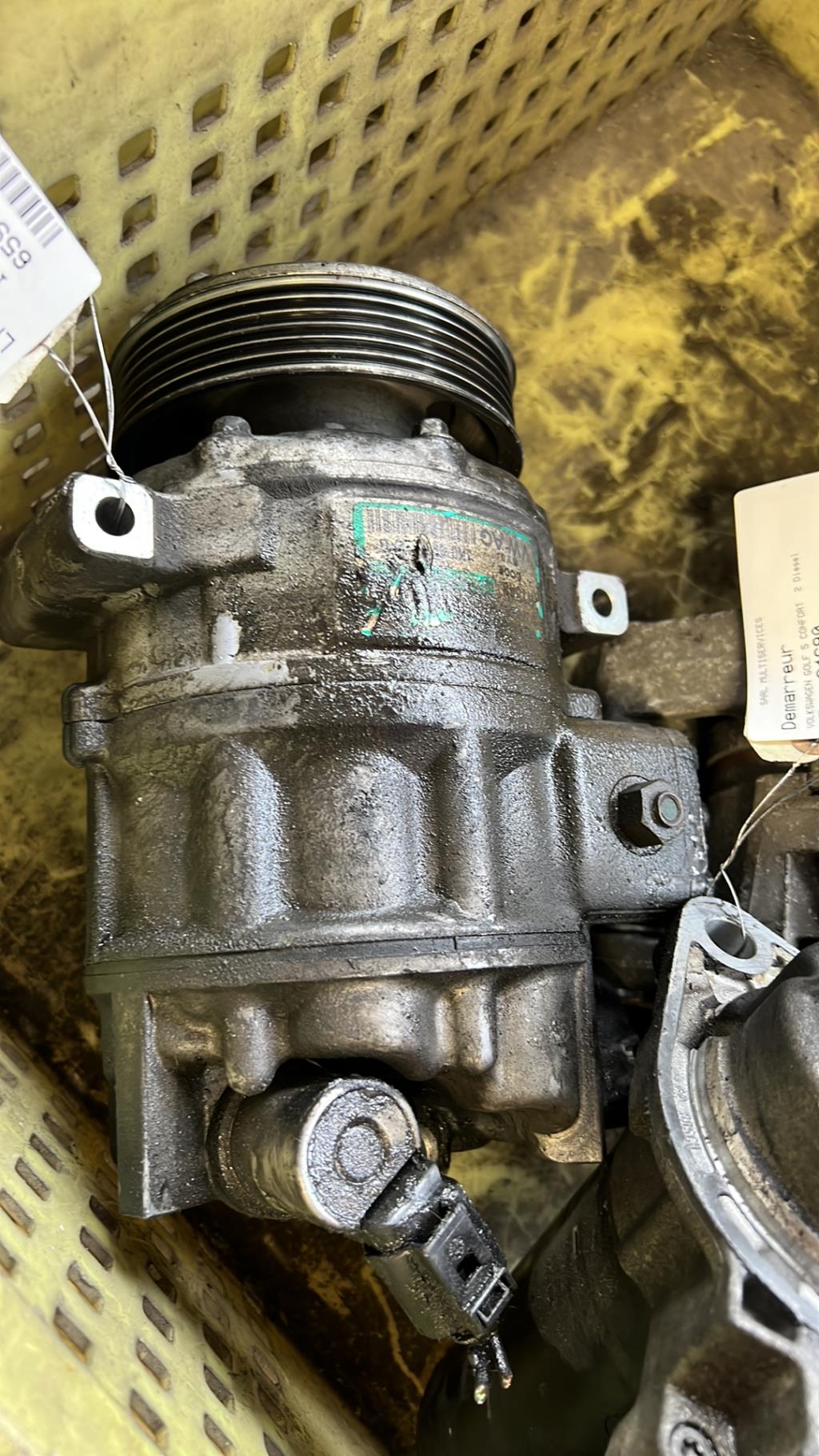 Compresseur clim VOLKSWAGEN GOLF 5 Diesel - 1