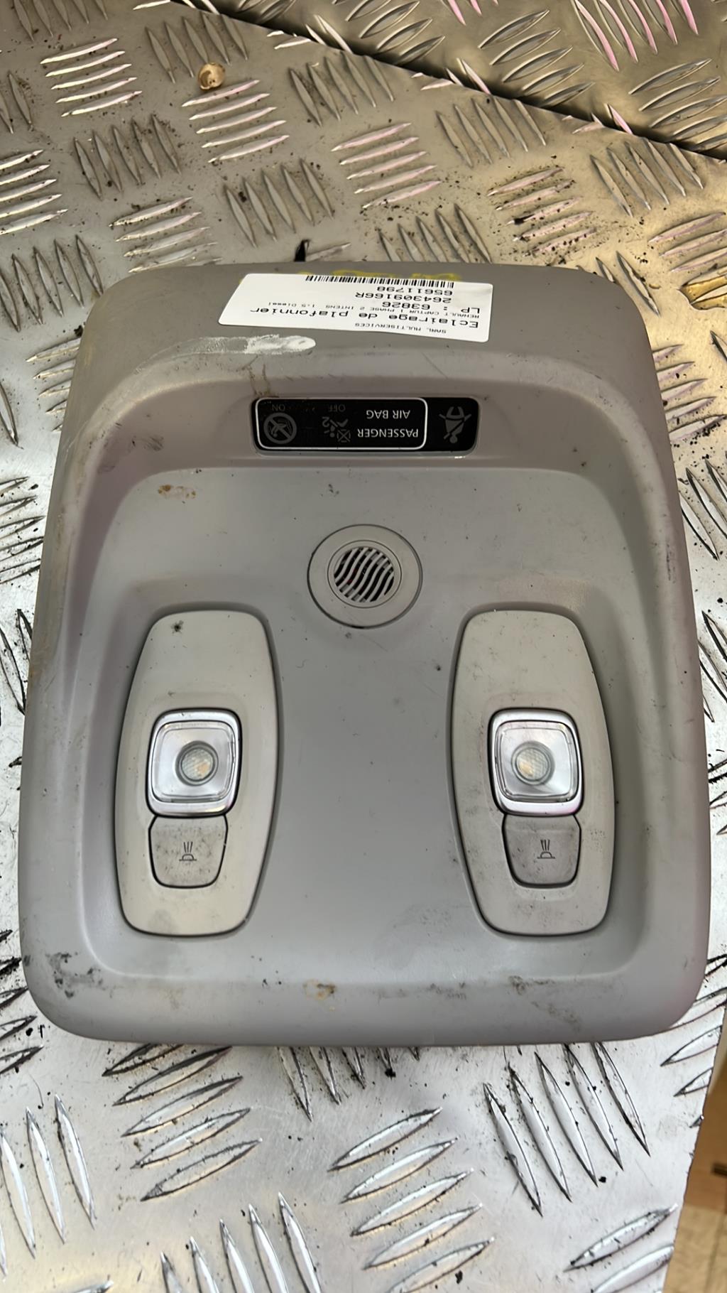 Eclairage de plafonnier RENAULT CAPTUR 1 PHASE 2 Diesel - 1
