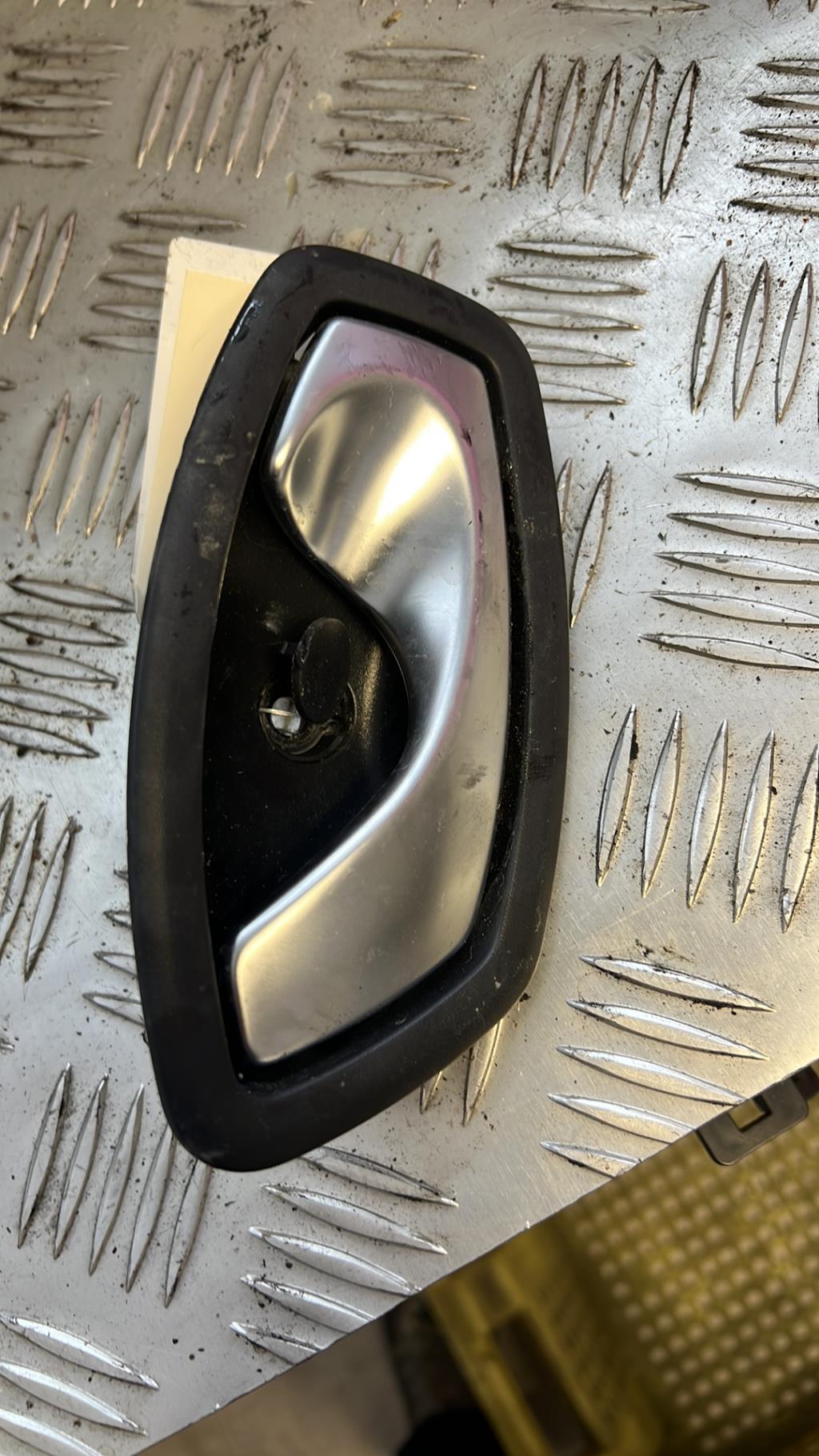 Maniglia interna anteriore destra RENAULT CAPTUR 1 PHASE 2 Diésel - 1