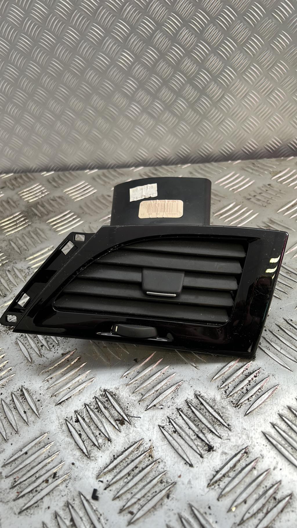 Bocchetta aerazione cruscotto anteriore sinistra RENAULT MEGANE 3 PHASE 1 Diésel - 1