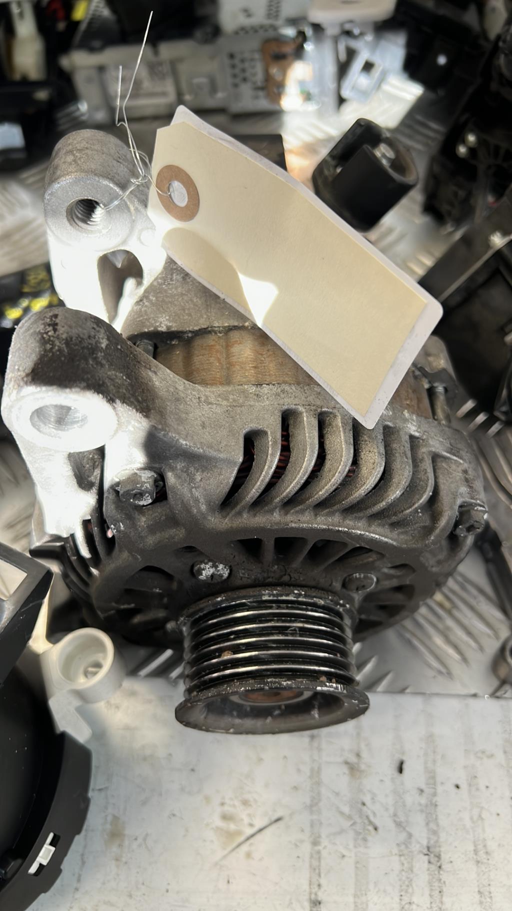 Alternateur CITROEN C3 2 PHASE 1 Essence - 1