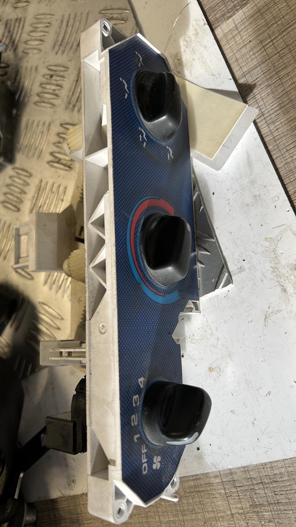 Commande chauffage HONDA HR-V 1 PHASE 1 Essence - 1