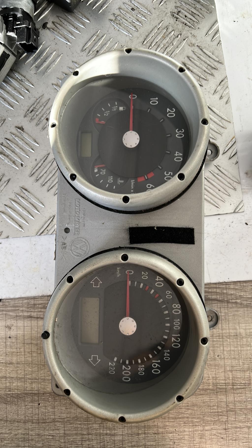 Compteur VOLKSWAGEN POLO 3 PHASE 2 Essence - 1