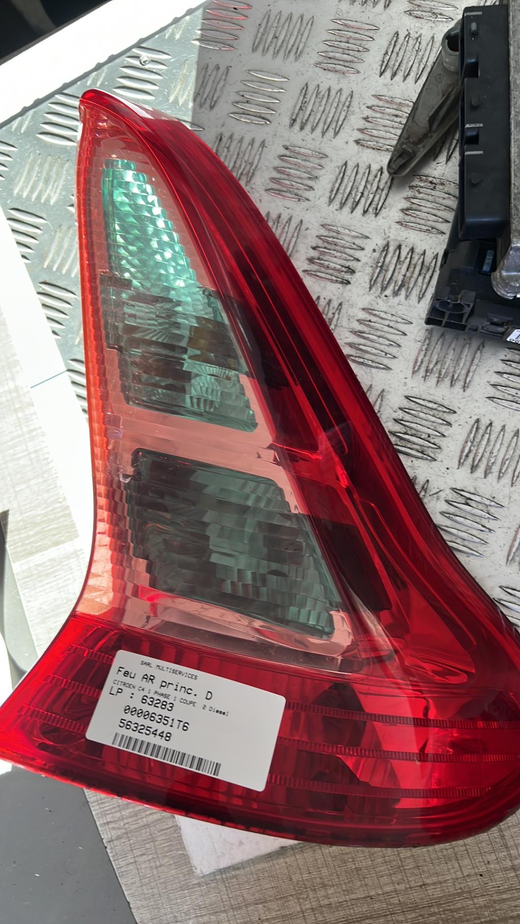 Fanale posteriore principale destro (luci) CITROEN C4 1 PHASE 1 COUPE Diésel - 1