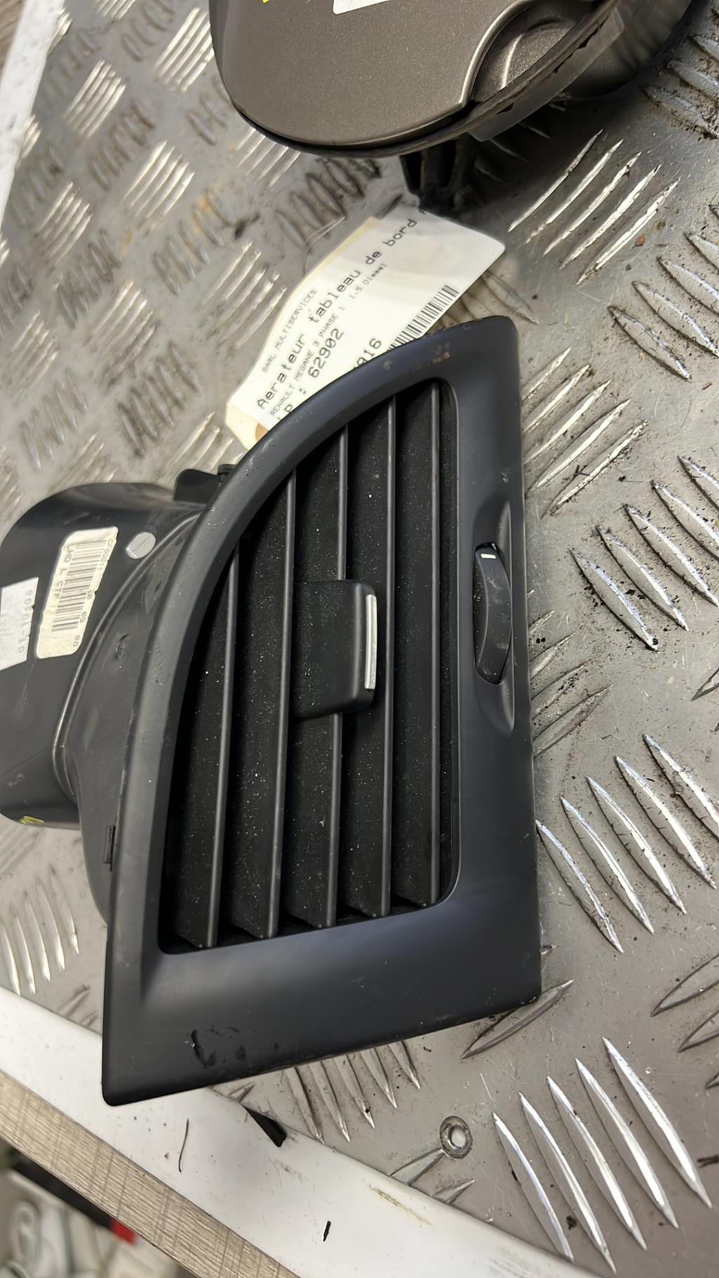 Bocchetta aerazione cruscotto anteriore destra RENAULT MEGANE 3 PHASE 1 Diésel - 1