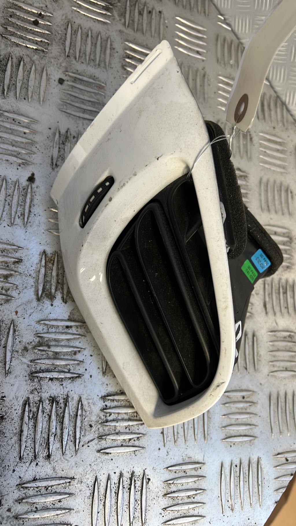 Bocchetta aerazione cruscotto anteriore sinistra CITROEN C3 2 PHASE 1 Diésel - 1
