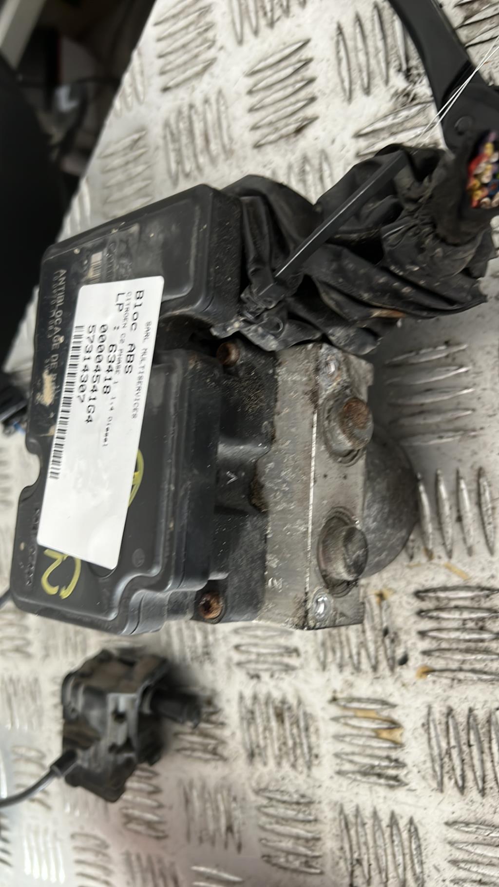 Bloc ABS (freins anti-blocage) CITROEN C2 PHASE 1 Diesel - 1