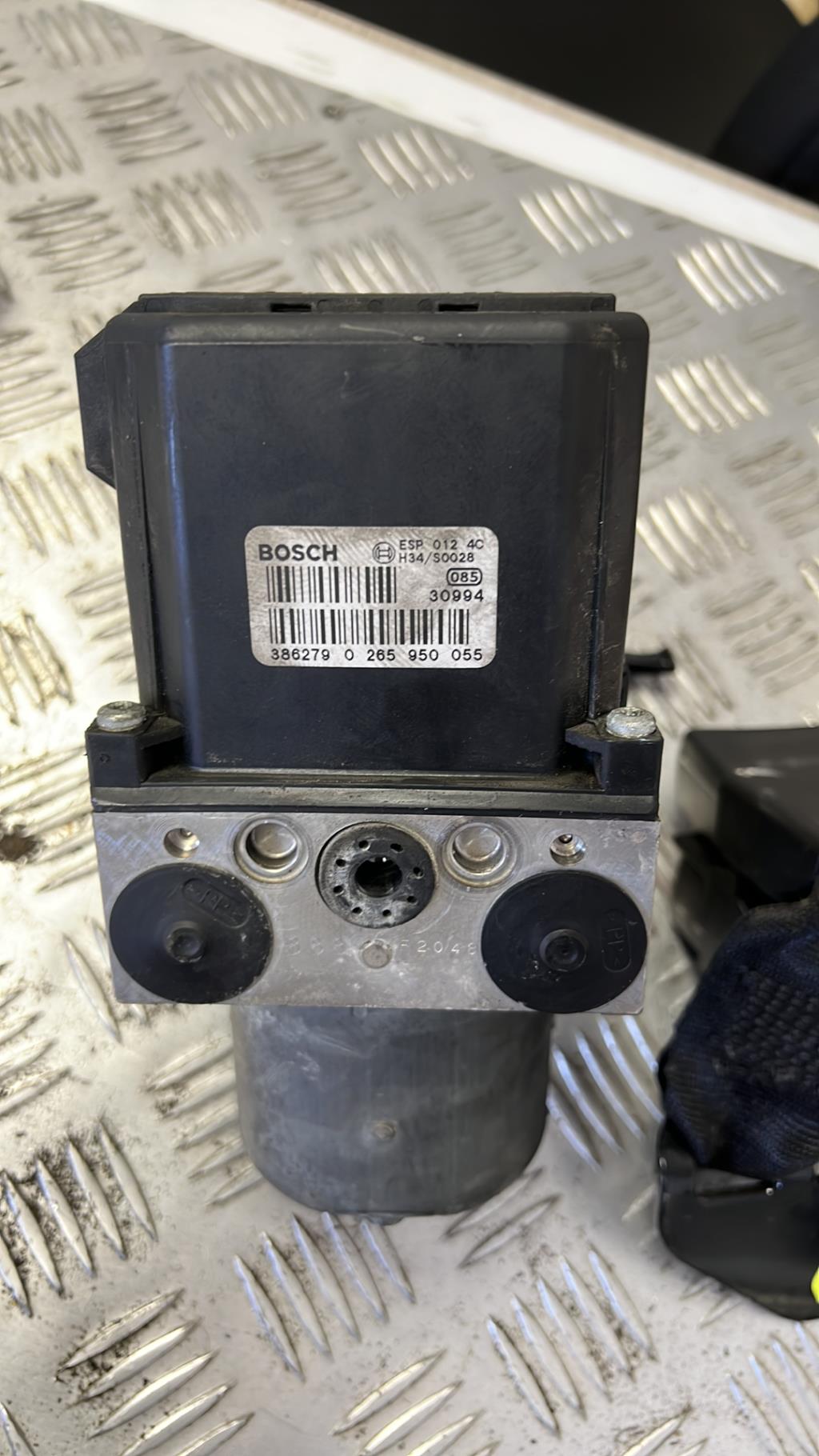 Blocco ABS (antibloccaggio freni) VOLKSWAGEN PASSAT 4 PHASE 2 Diésel - 1