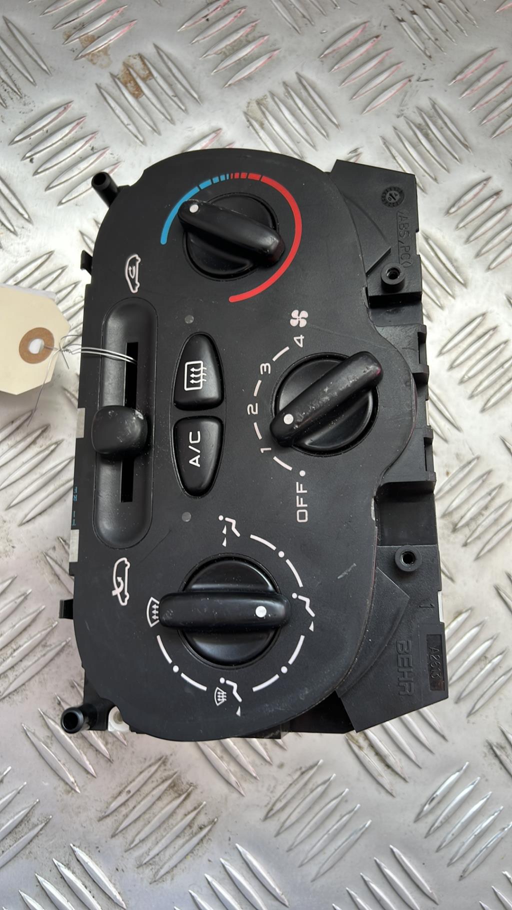 Commande chauffage PEUGEOT 206 PHASE 1 Diesel - 1