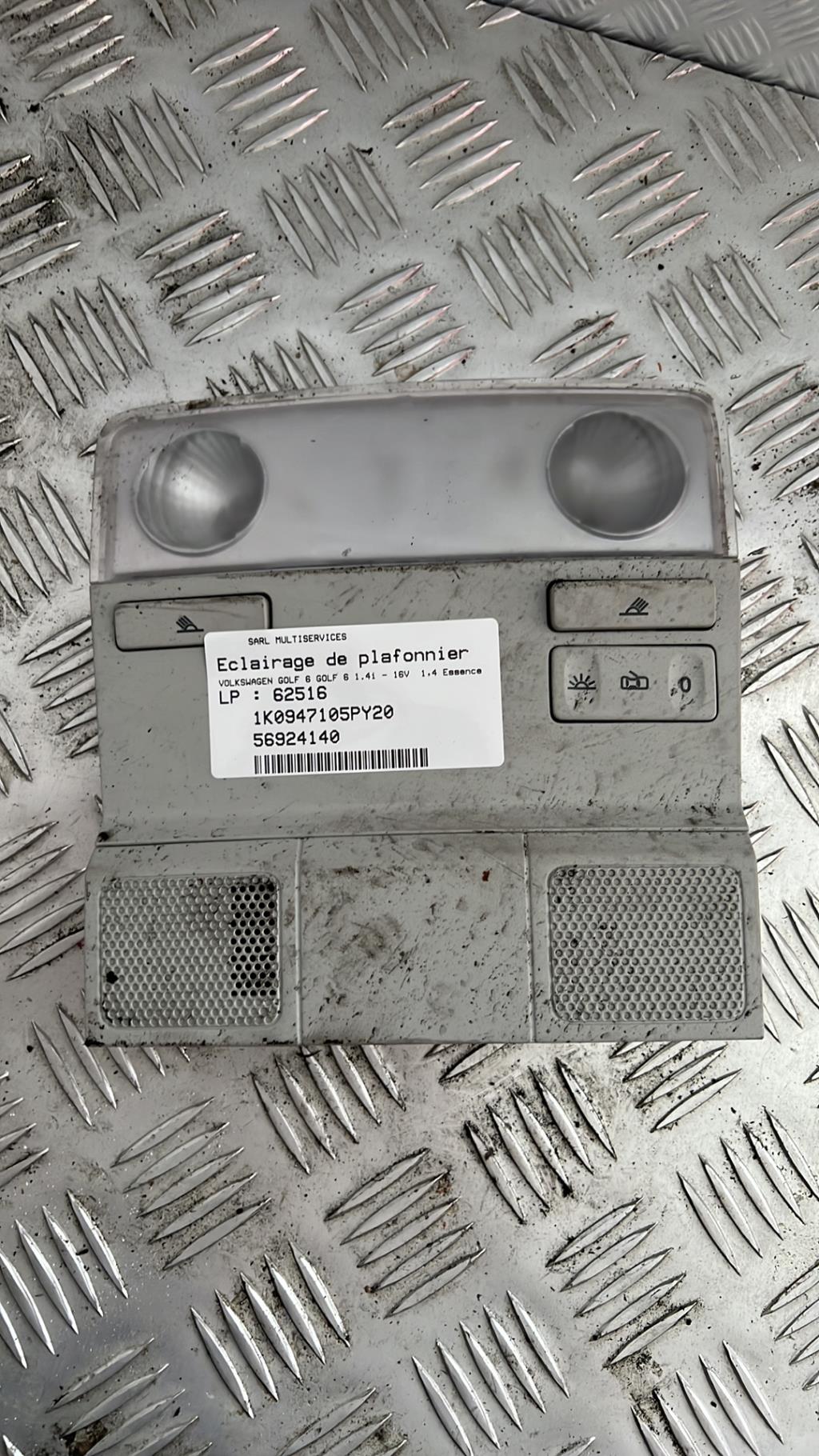 Eclairage de plafonnier VOLKSWAGEN GOLF 6 Essence - 1