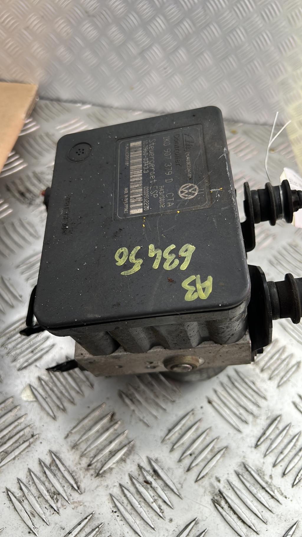 Bloc ABS (freins anti-blocage) AUDI A3 2 PHASE 1 Diesel - 1