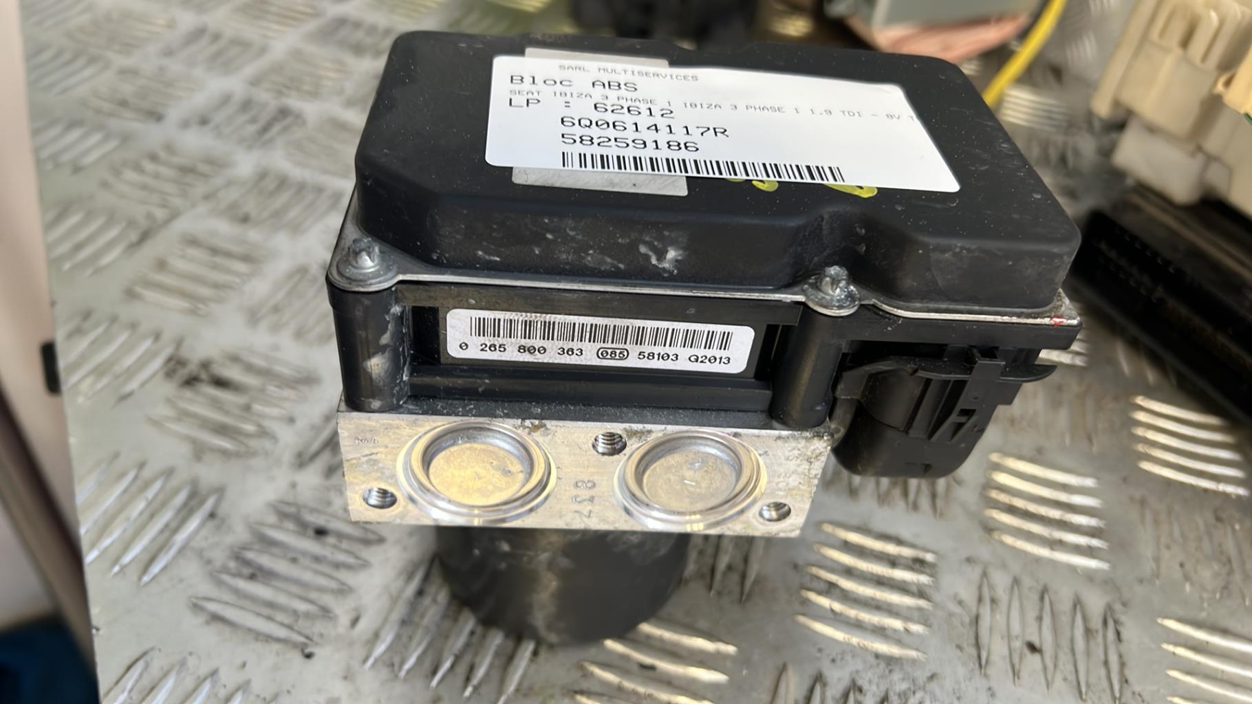 Blocco ABS (antibloccaggio freni) SEAT IBIZA 3 PHASE 1 Diésel - 1