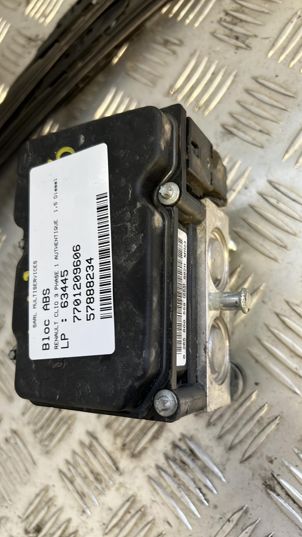 Blocco ABS (antibloccaggio freni) RENAULT CLIO 3 PHASE 1 Diésel - 1