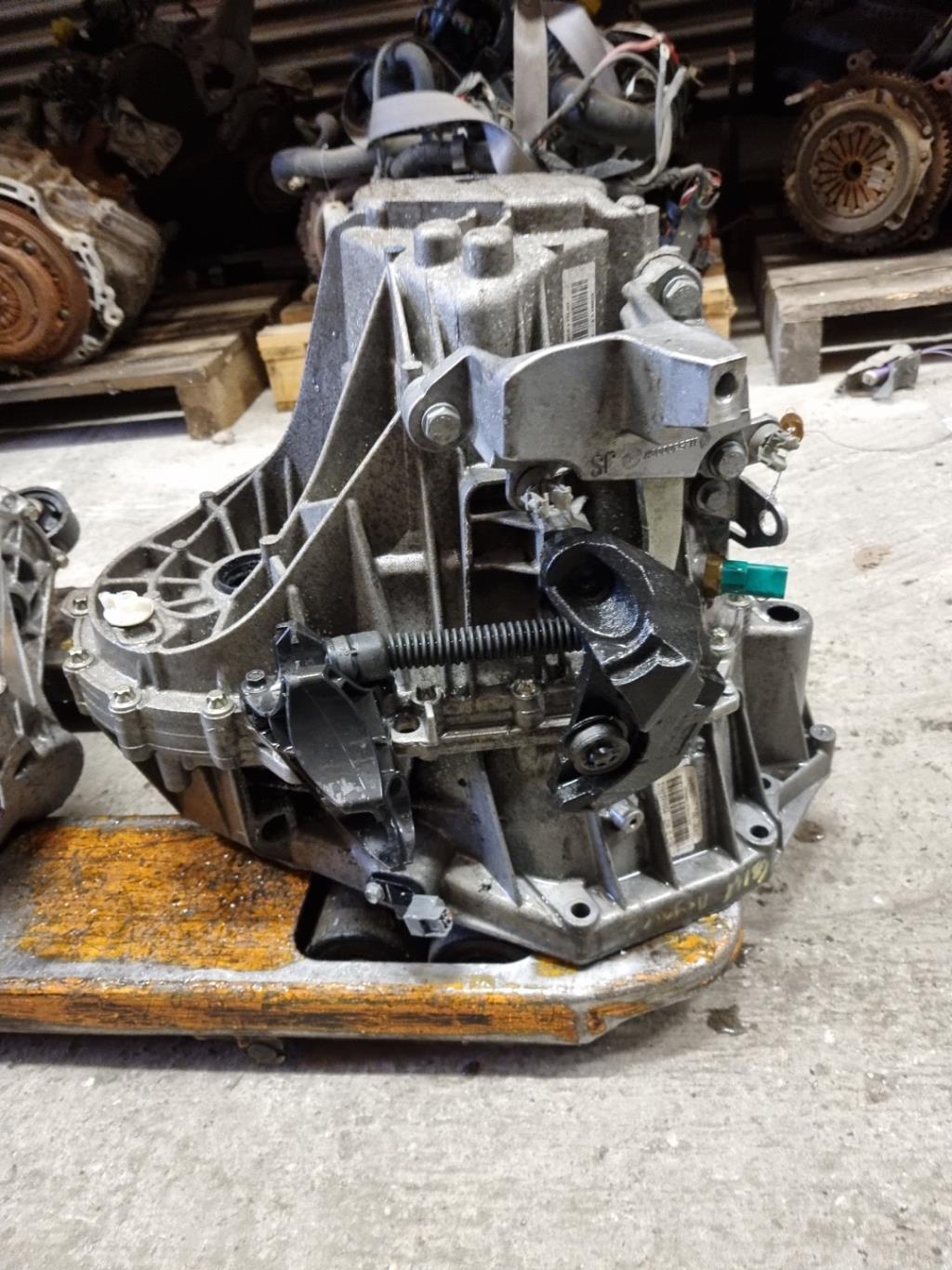 Boite de vitesses RENAULT MEGANE 3 PHASE 1 Diesel - 1