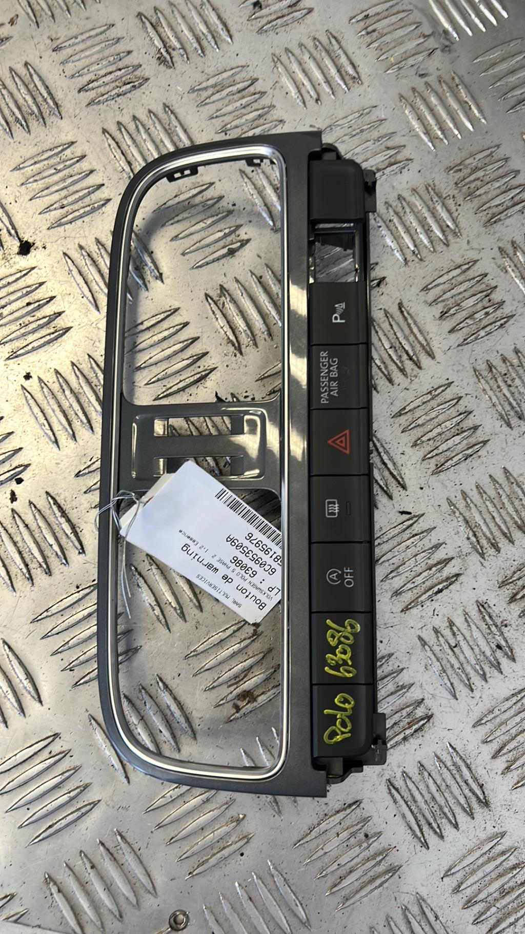 Interruttore luci emergenza VOLKSWAGEN POLO 5 PHASE 2 Gasolina - 1