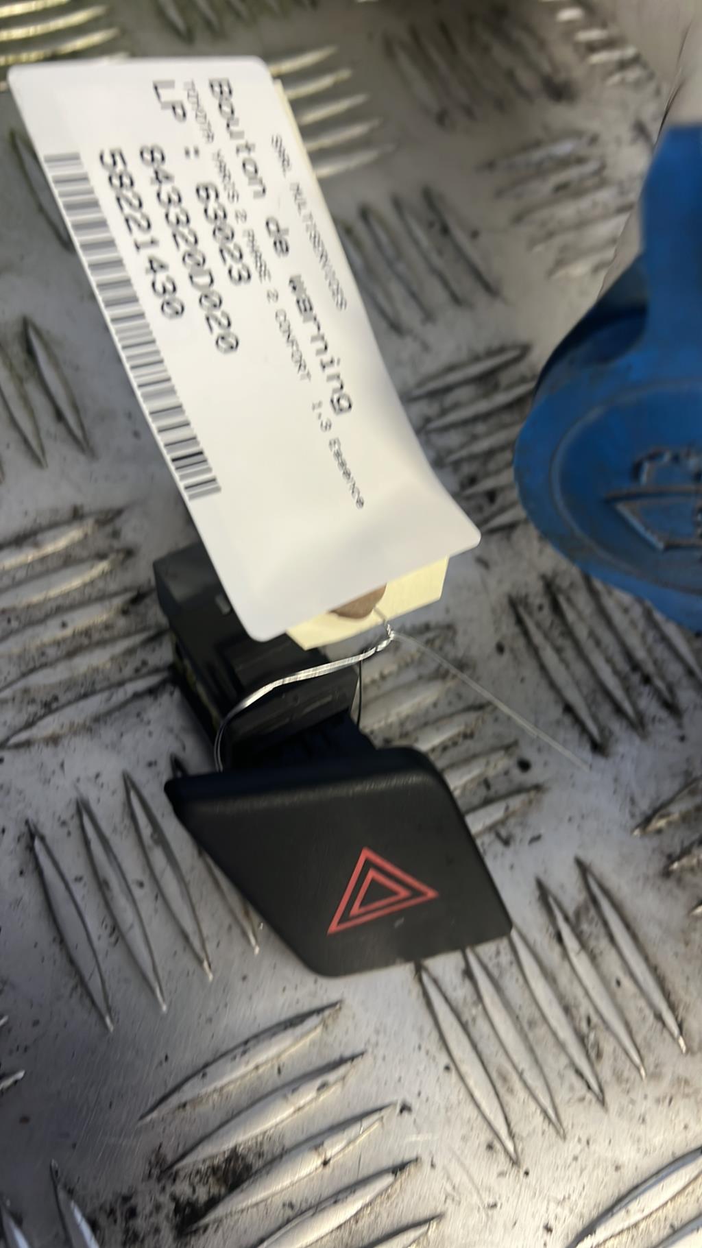 Interruttore luci emergenza TOYOTA YARIS 2 PHASE 2 Gasolina - 1