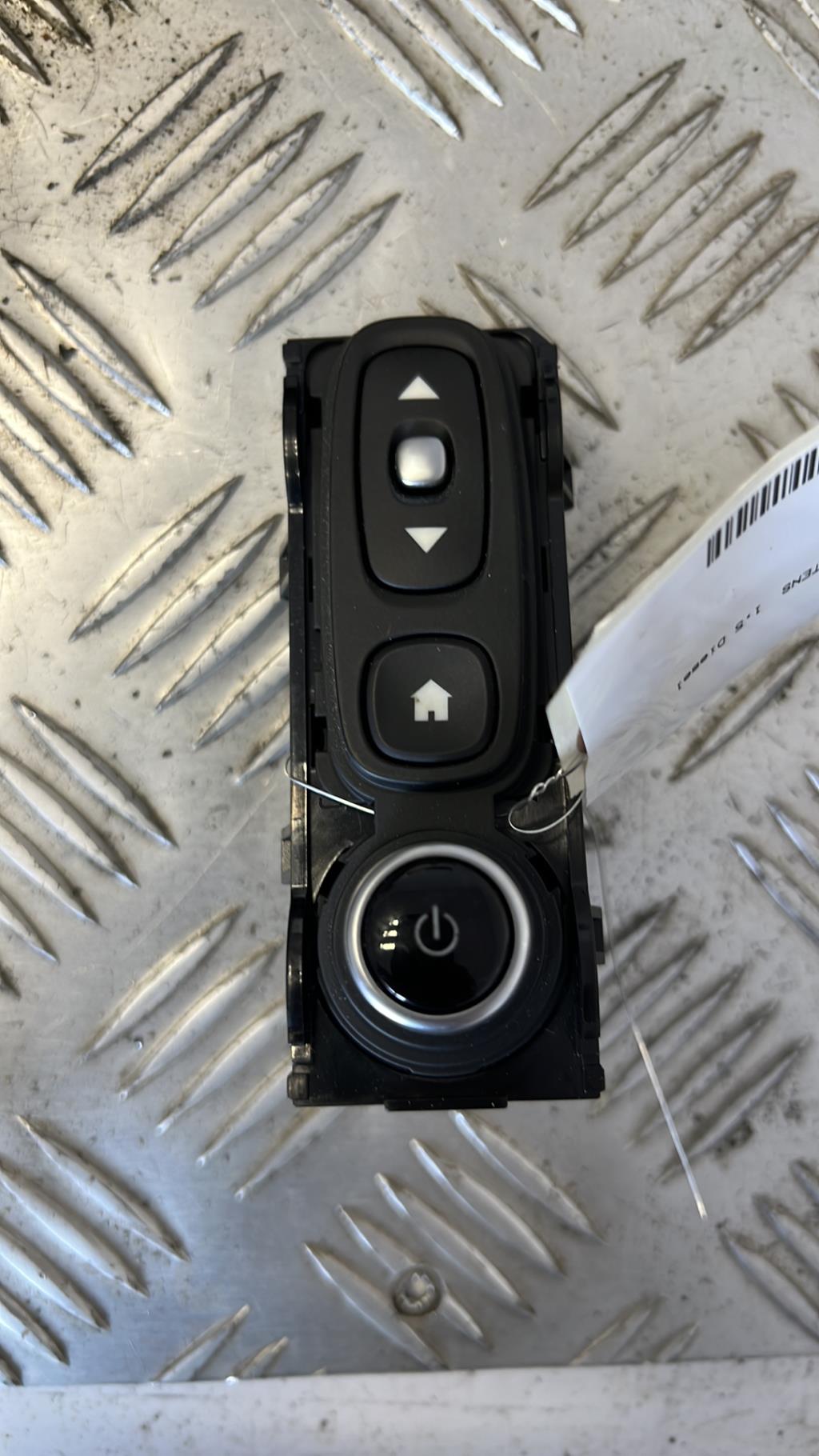 Commande GPS RENAULT CLIO 4 PHASE 1  - 1
