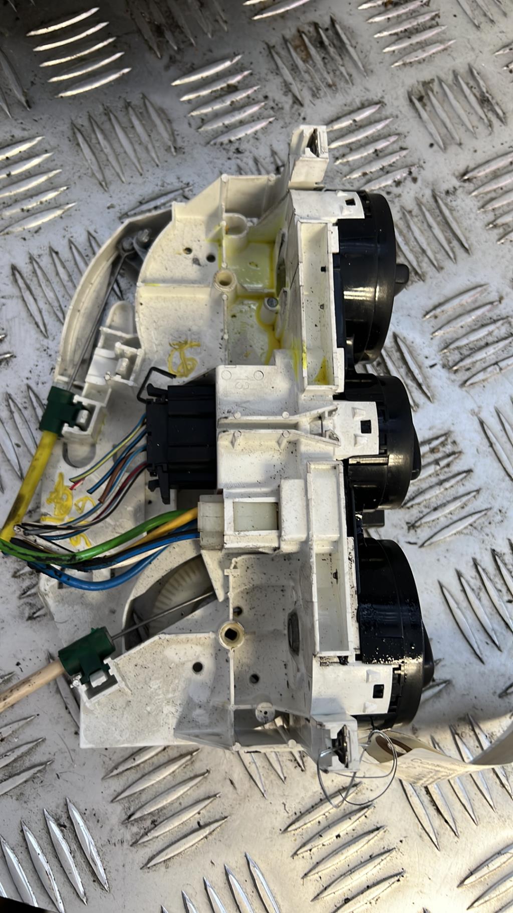 Commande chauffage VOLKSWAGEN POLO 3 PHASE 2 Essence - 1