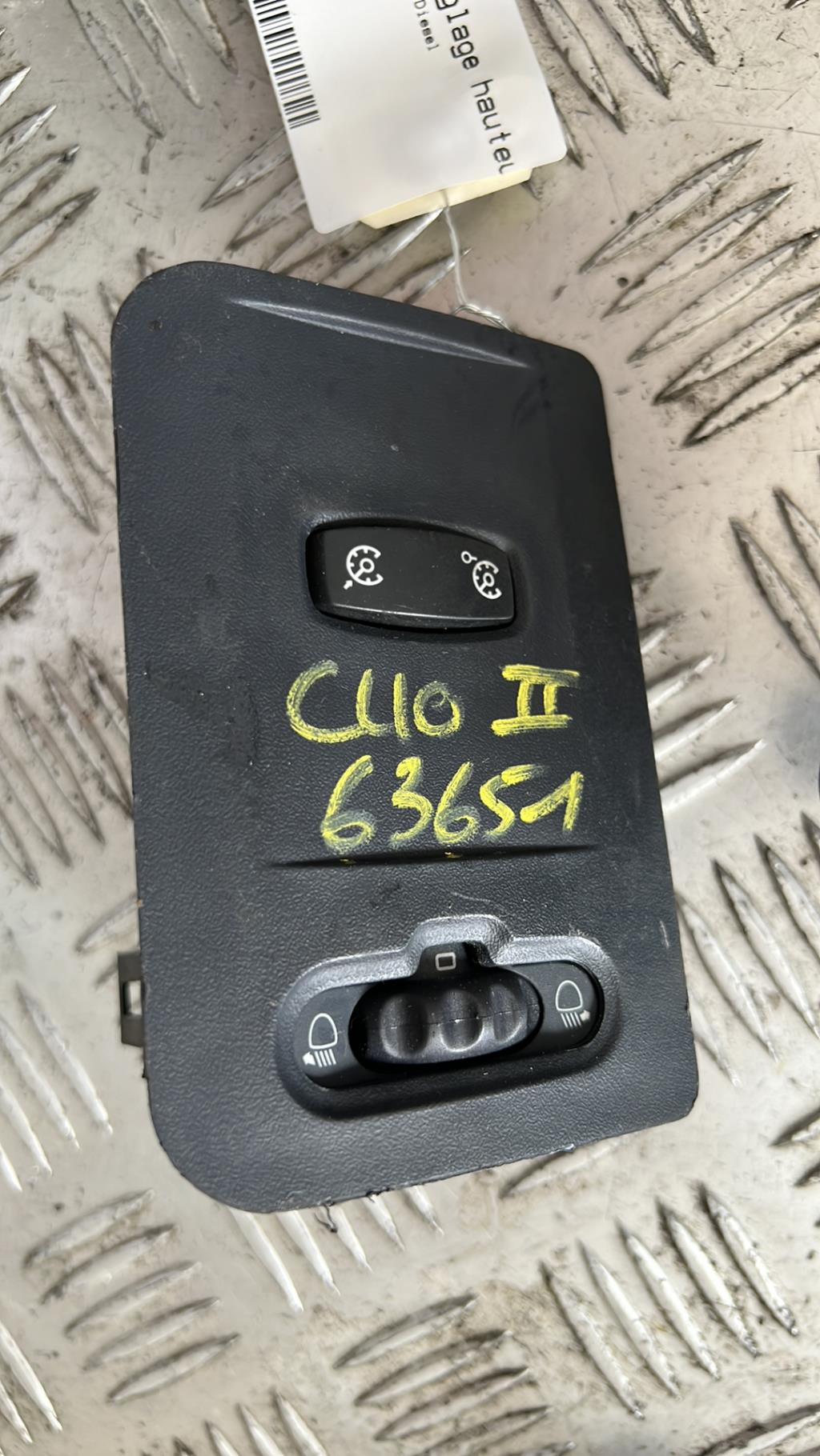 Commande de reglage hauteur de phare RENAULT CLIO 2 PHASE 2 Diesel - 1