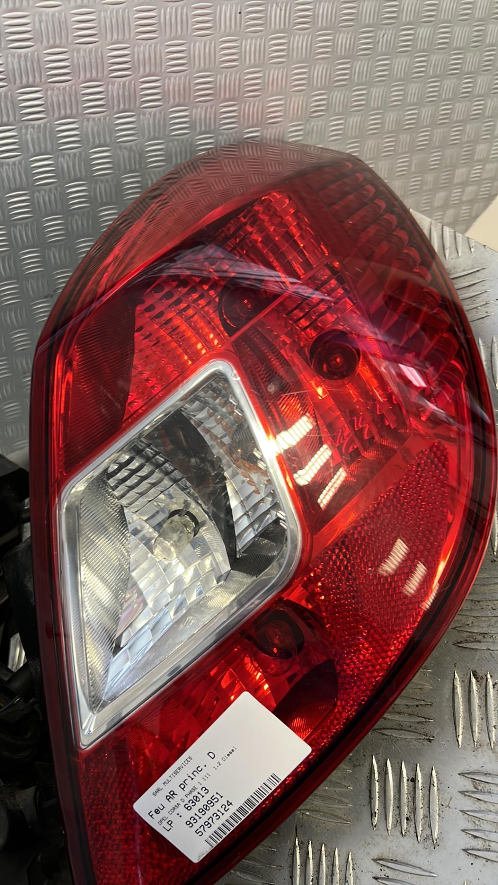 Fanale posteriore principale destro (luci) OPEL CORSA D PHASE 1 Diésel - 1