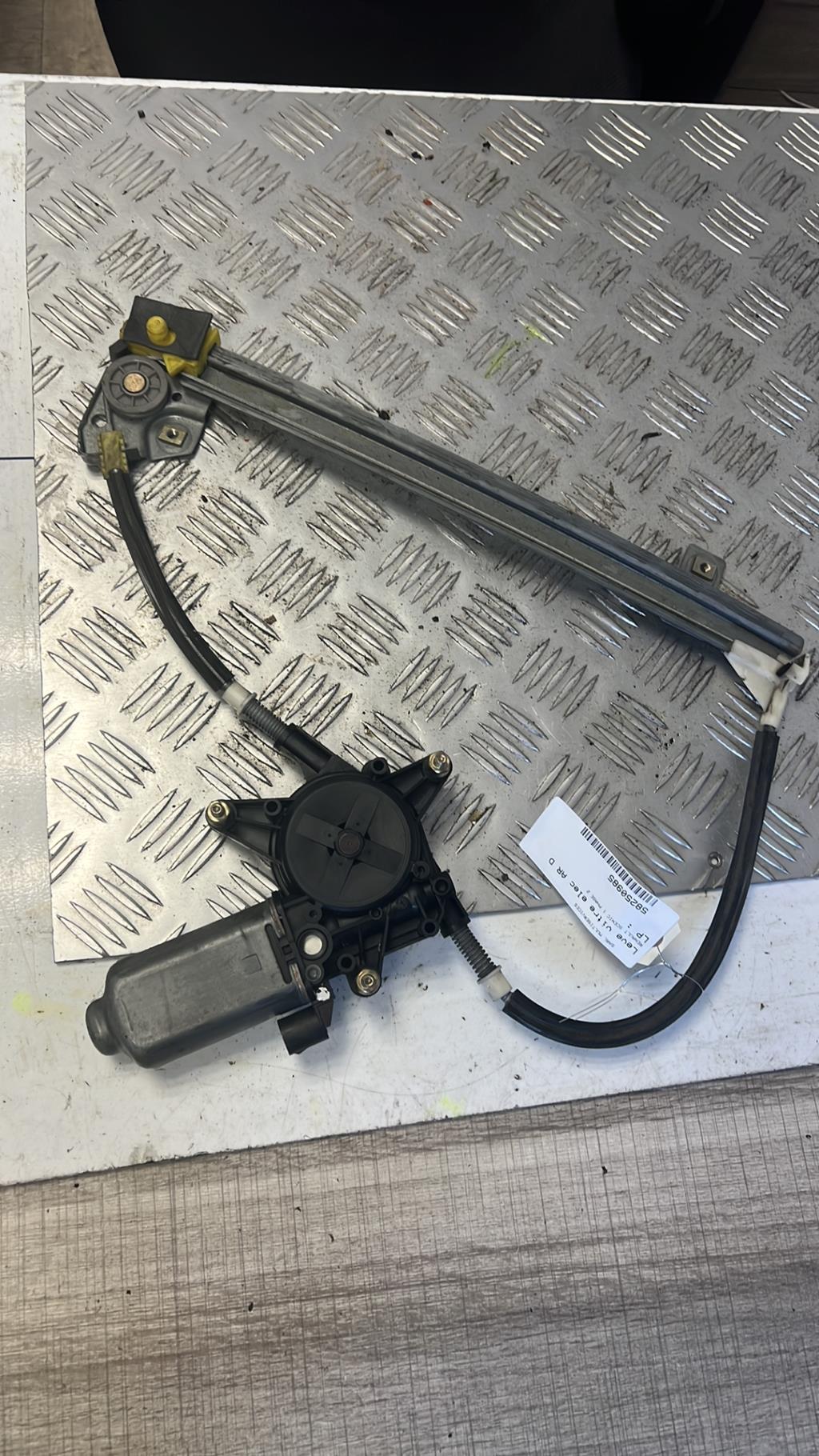 Alzacristalli elettrico posteriore destro RENAULT SCENIC 1 PHASE 2 Diésel - 1