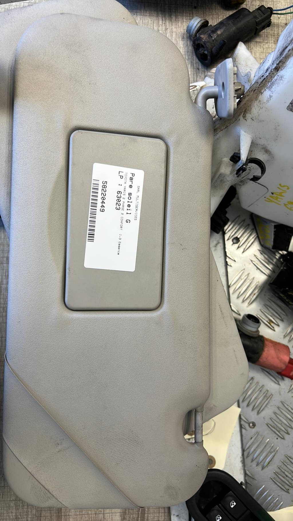 Visiera parasole sinistra TOYOTA YARIS 2 PHASE 2 Gasolina - 1