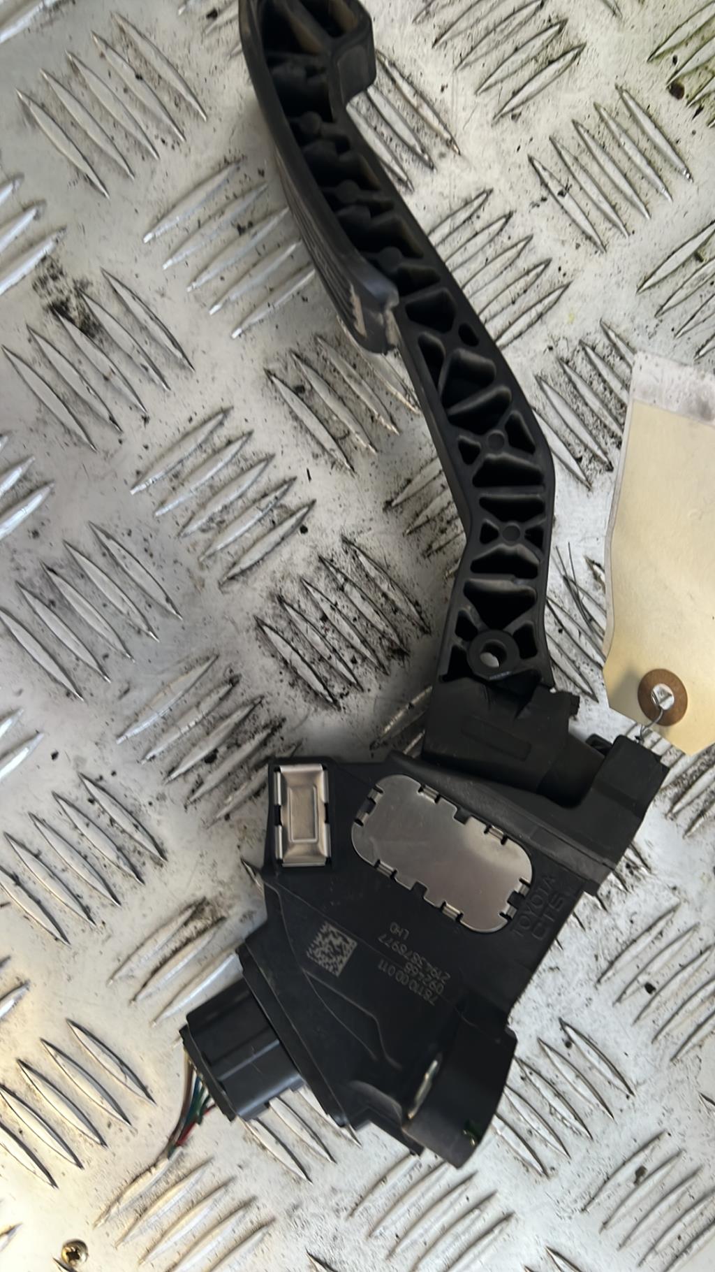 Pedale acceleratore TOYOTA YARIS 2 PHASE 2 Gasolina - 1