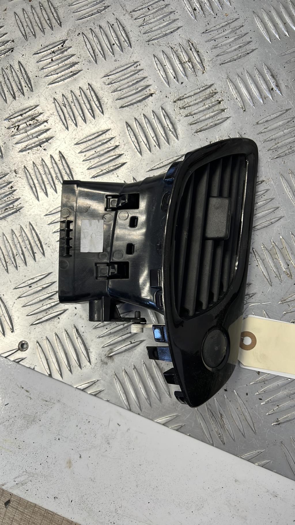Bocchetta aerazione cruscotto anteriore sinistra RENAULT GRAND SCENIC 3 PHASE 1 Diésel - 1
