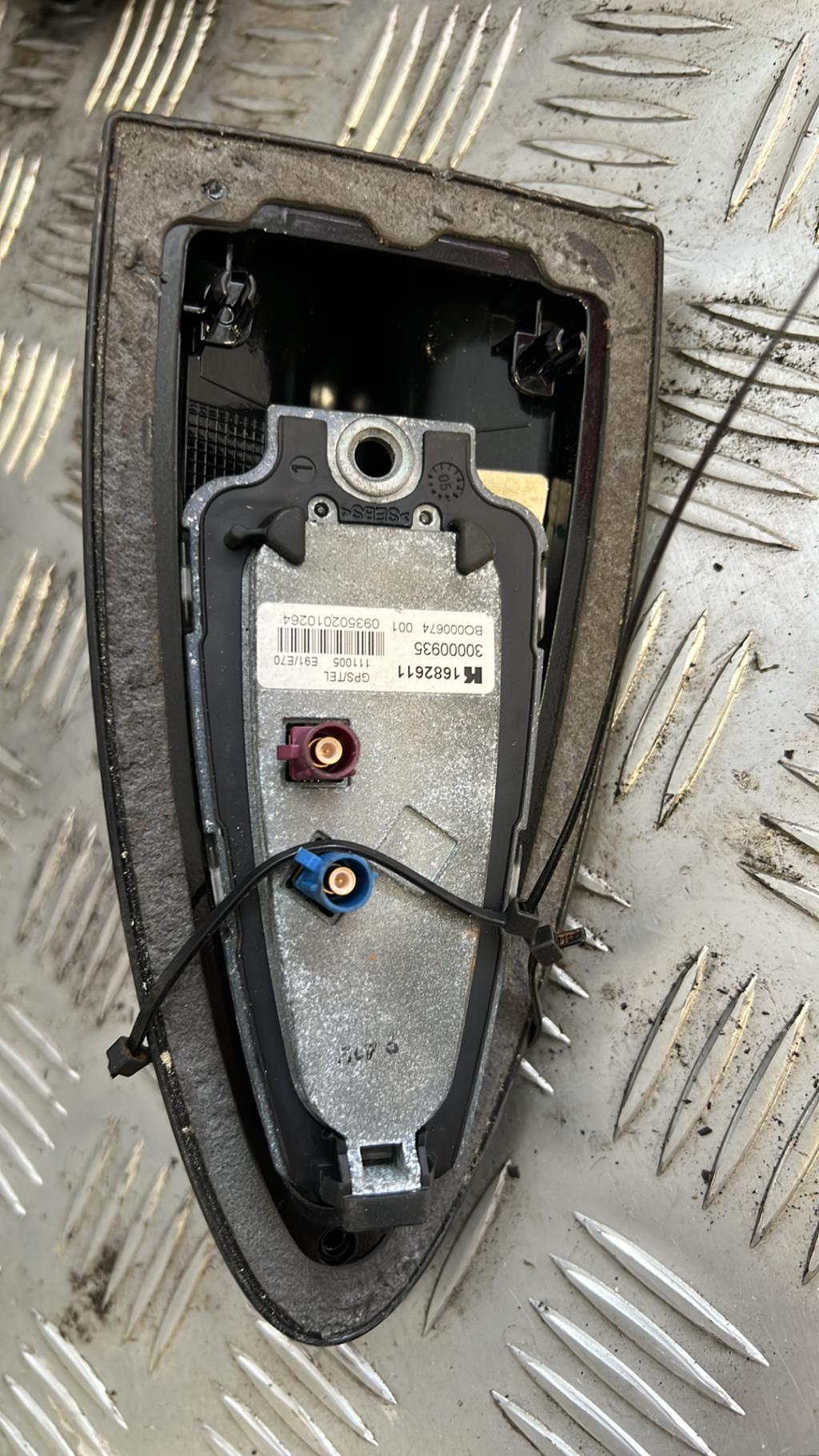 Antenne BMW SERIE 3 E90 PHASE 1 Diesel - 1