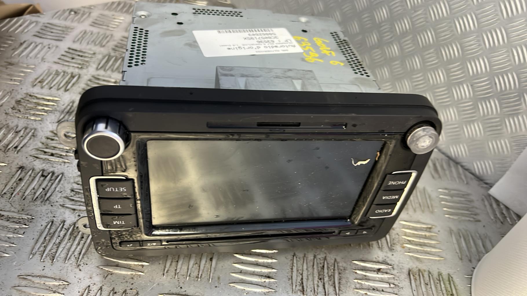 Autoradio originale VOLKSWAGEN GOLF 6 Diésel - 1