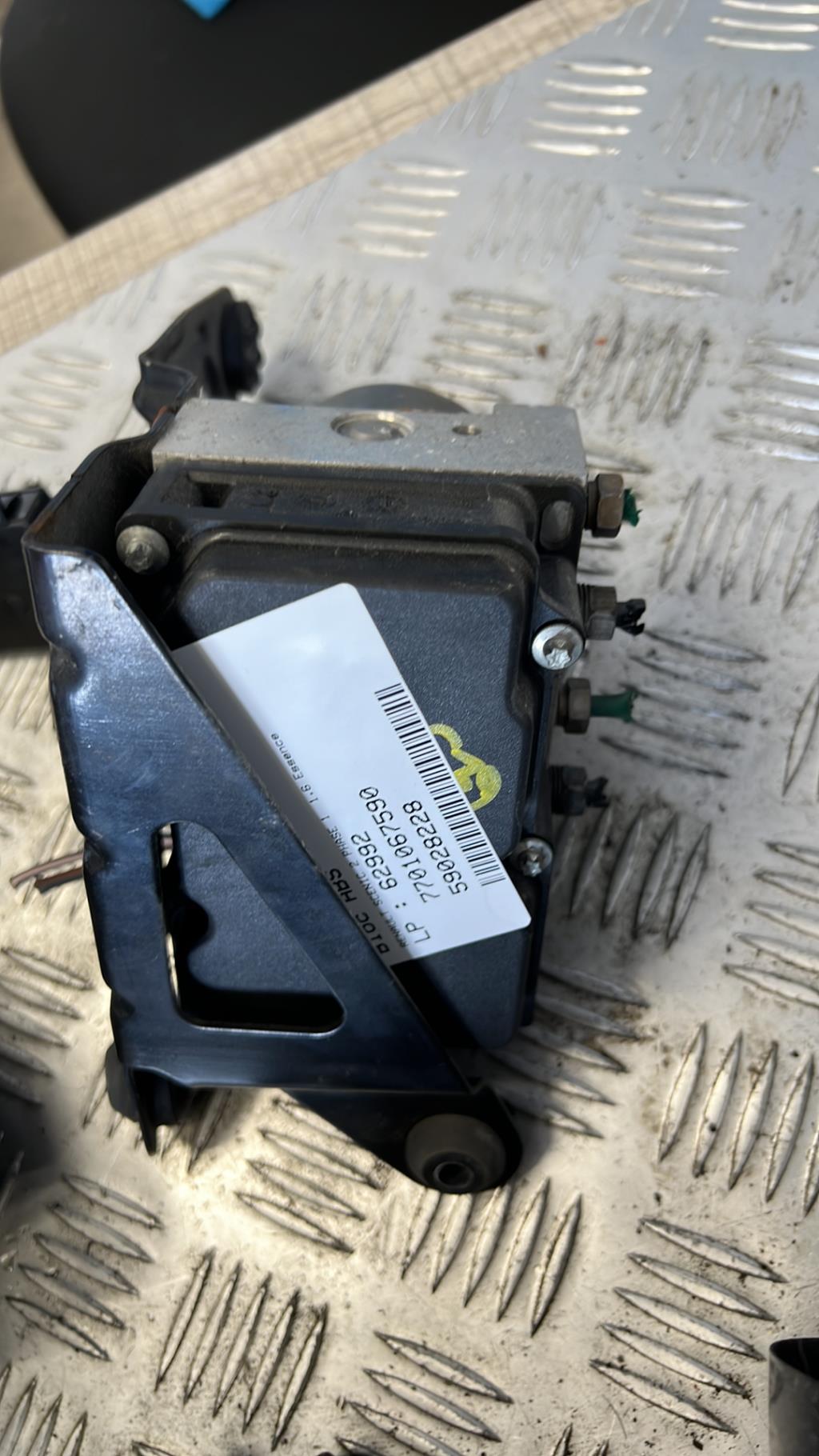 Blocco ABS (antibloccaggio freni) RENAULT SCENIC 2 PHASE 1 Gasolina - 1