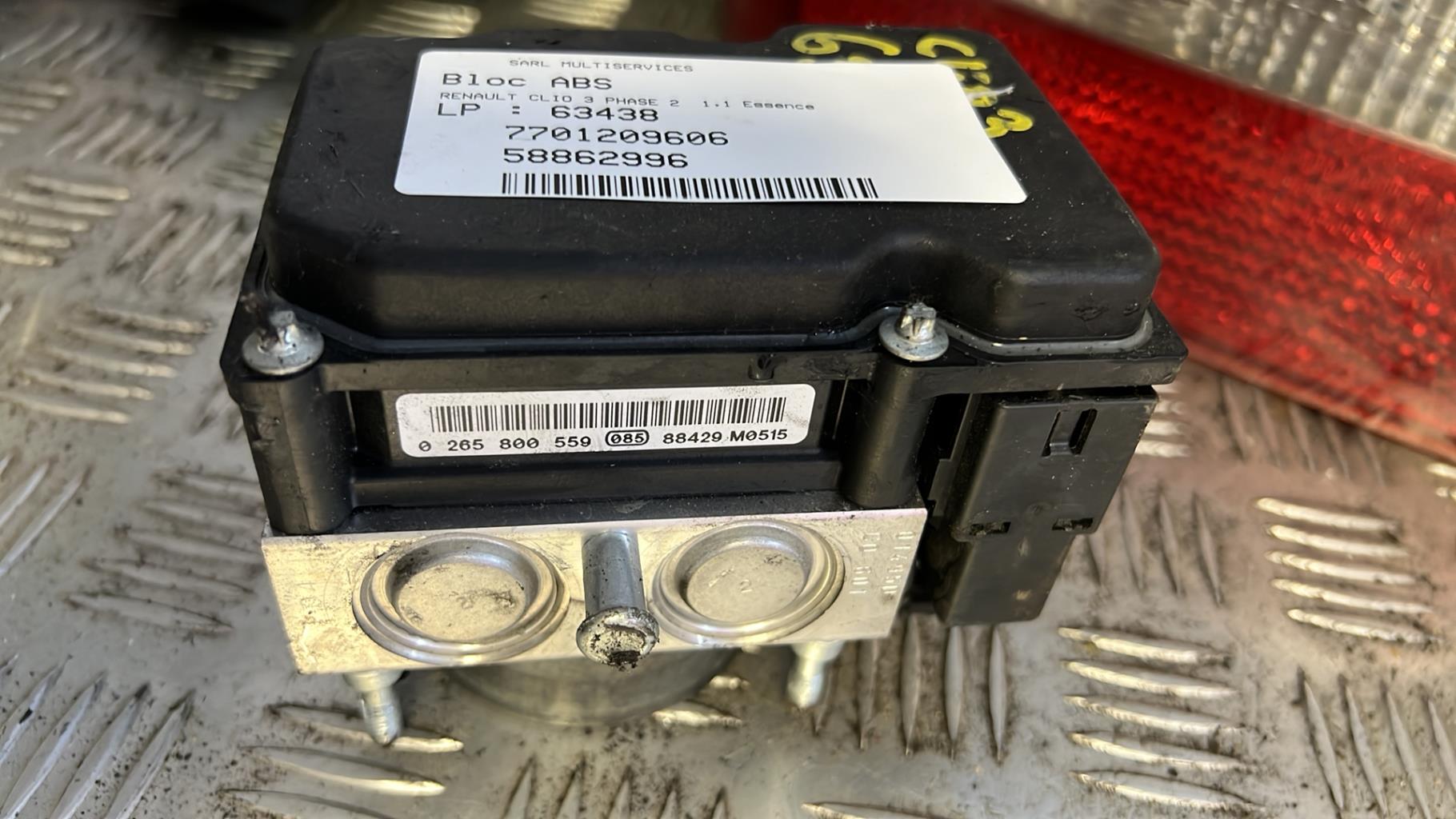 Blocco ABS (antibloccaggio freni) RENAULT CLIO 3 PHASE 1 Gasolina - 1