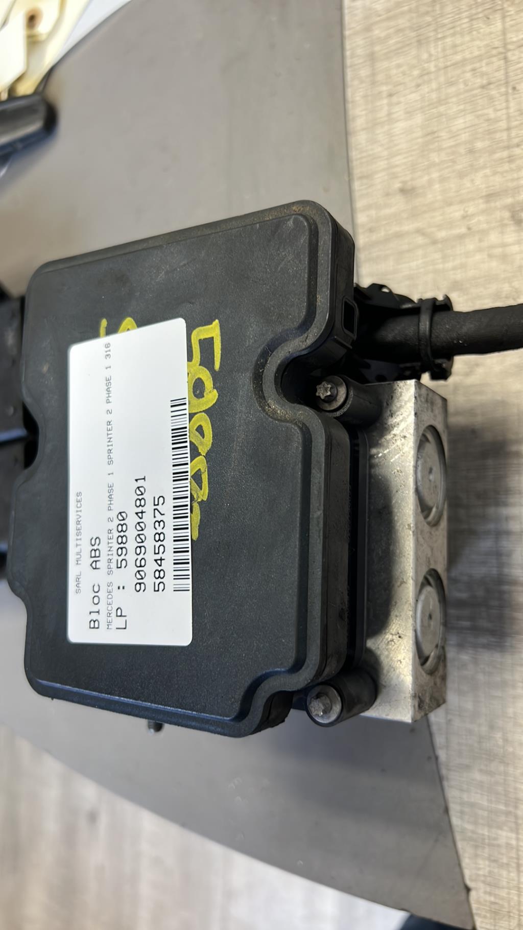 Bloc ABS (freins anti-blocage) MERCEDES SPRINTER 2 PHASE 1 Diesel - 1