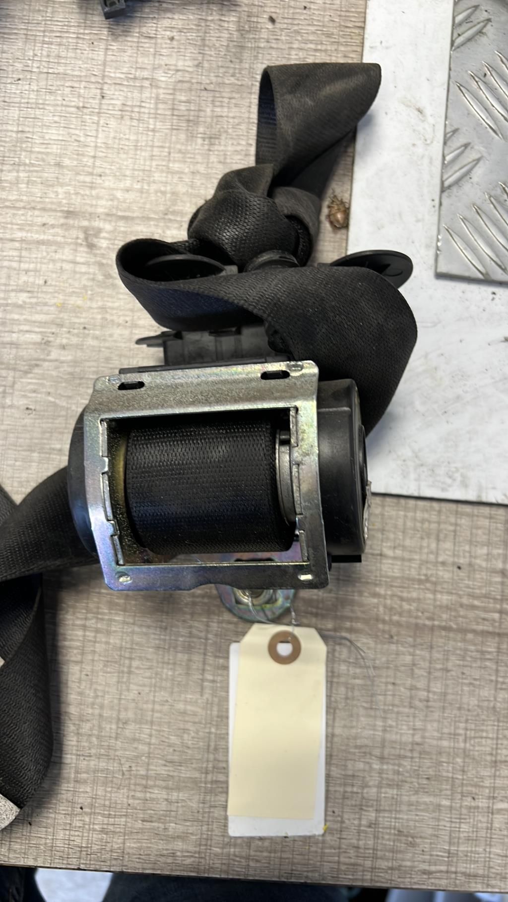 Cintura di sicurezza anteriore destra BMW SERIE 5 E60 PHASE 2 Diésel - 1