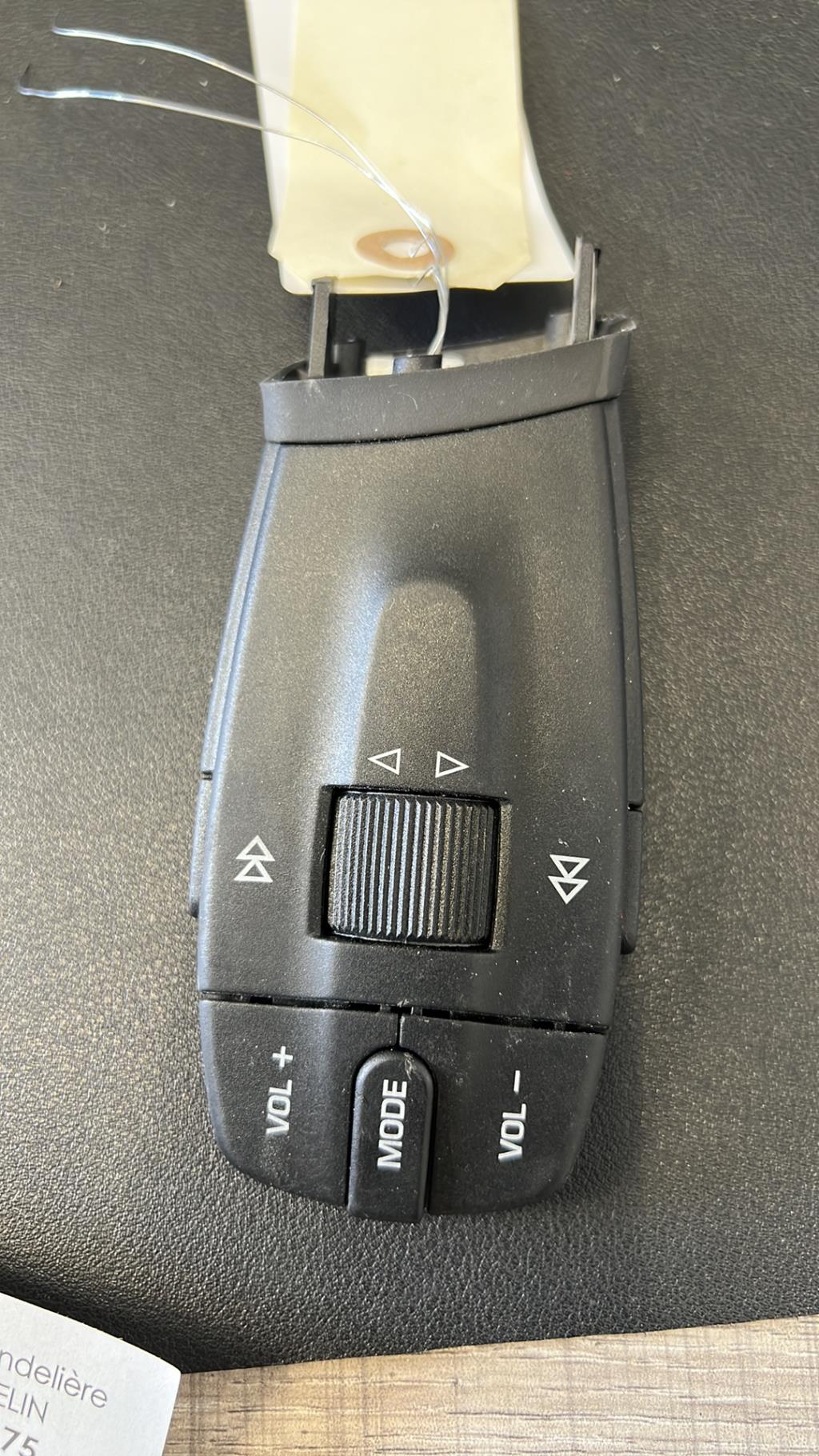 Commande autoradio SEAT IBIZA 4 PHASE 1 Essence - 1