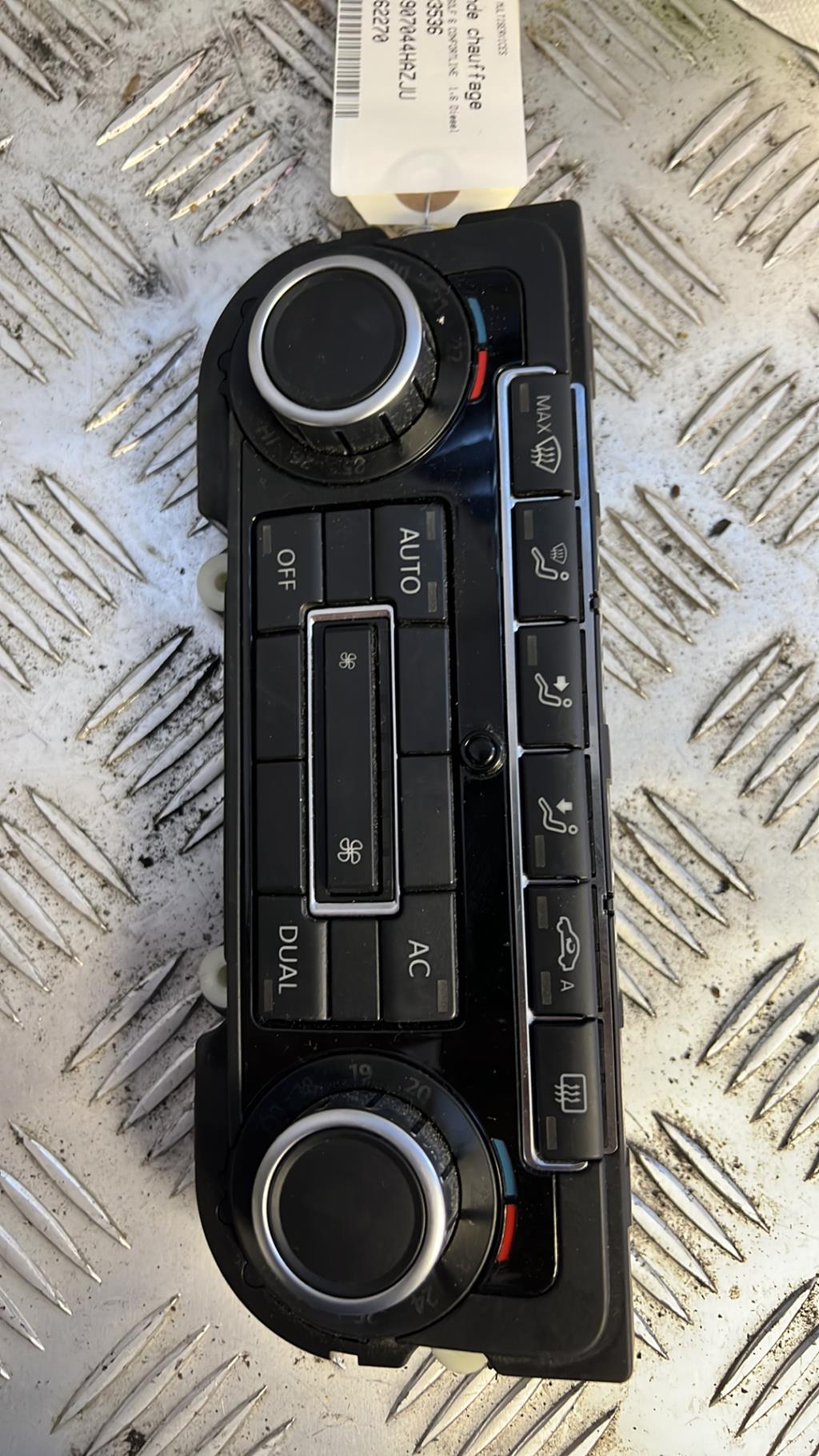Commande chauffage VOLKSWAGEN GOLF 6 Diesel - 1
