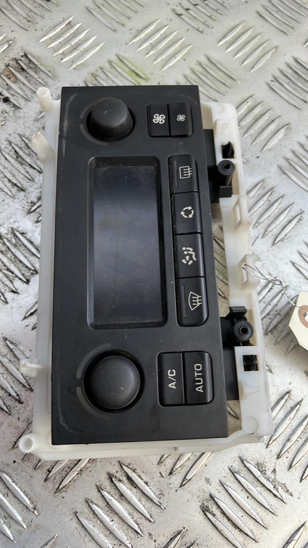 Commande chauffage PEUGEOT 307 PHASE 2 Essence - 1