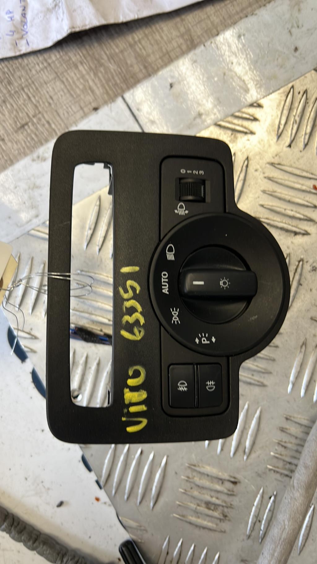 Commande de phare MERCEDES VITO 447 PHASE 1 Diesel - 1